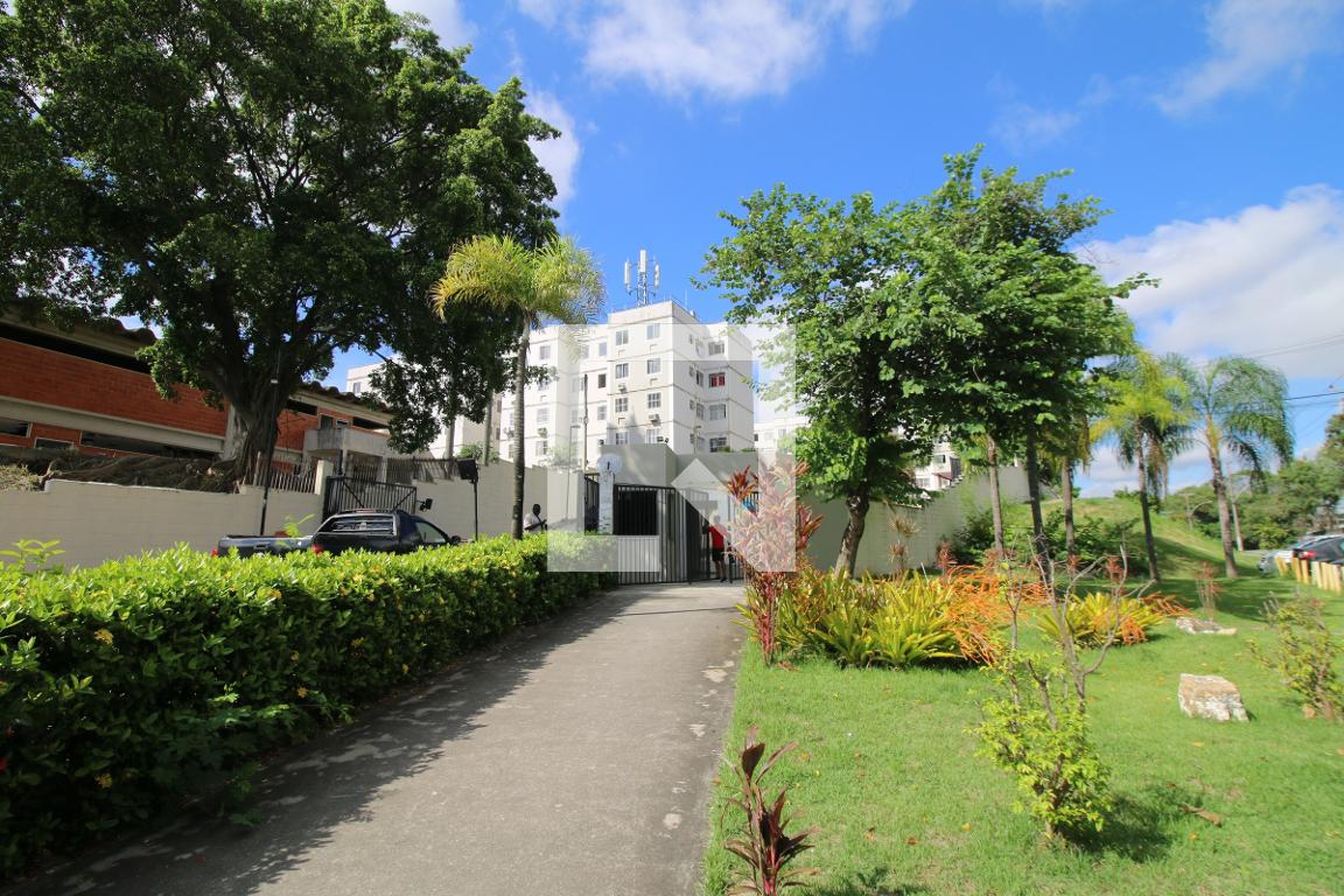 Fachada do condomínio Condomínio Completo Zona Norte