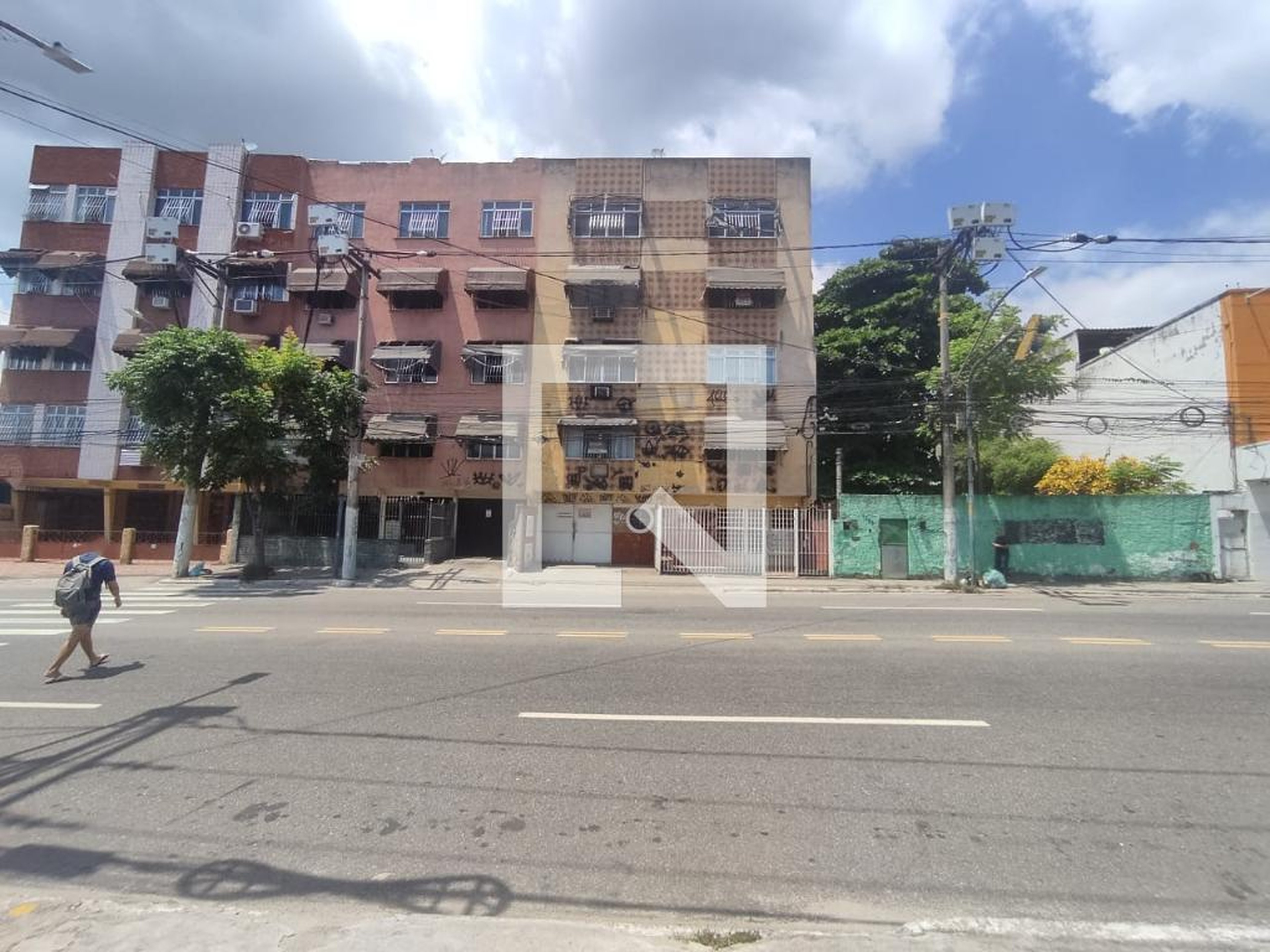 Fachada Condomínio em Rua Getúlio Vargas, 1270