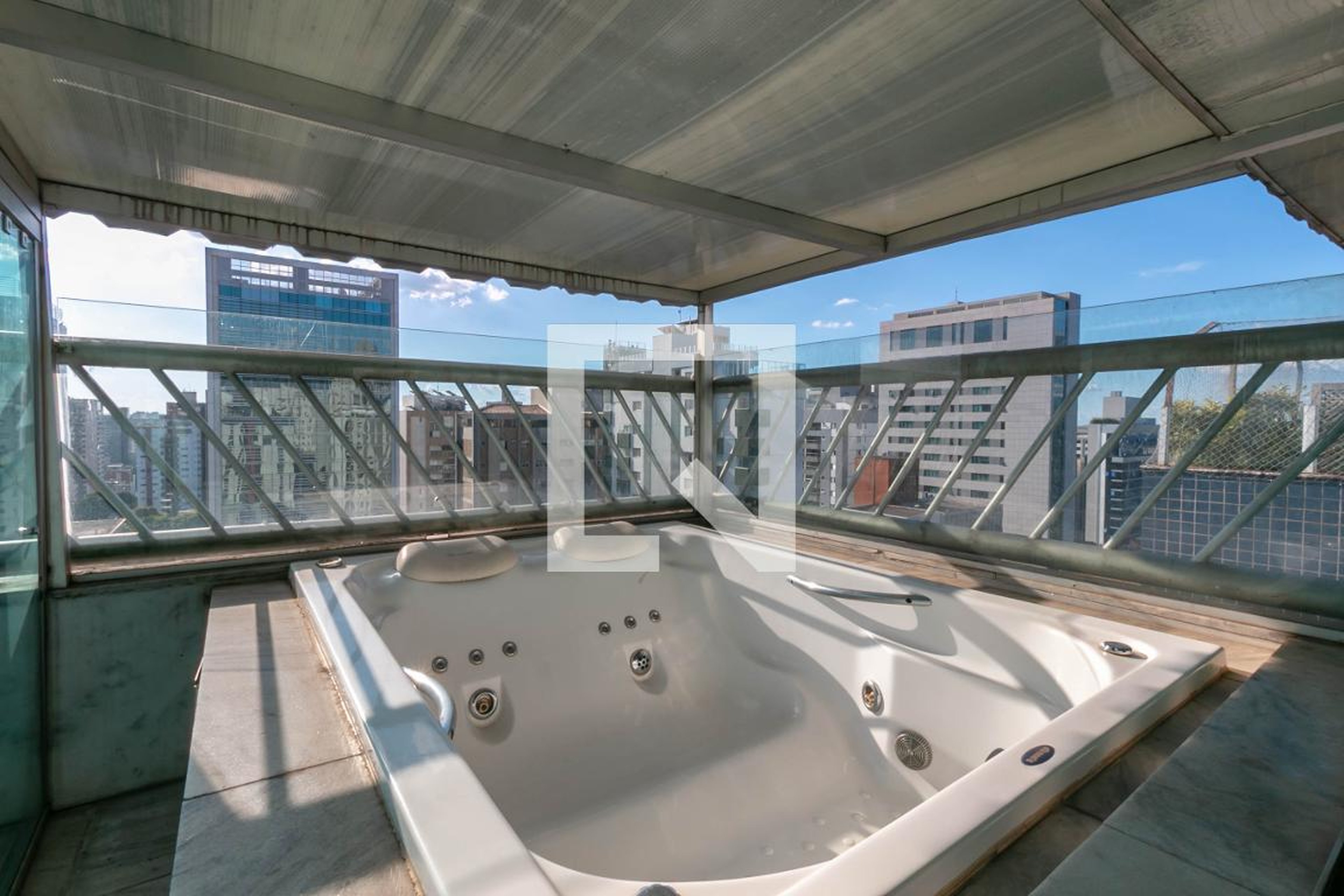 Área externa - Edifício Contorno de Minas