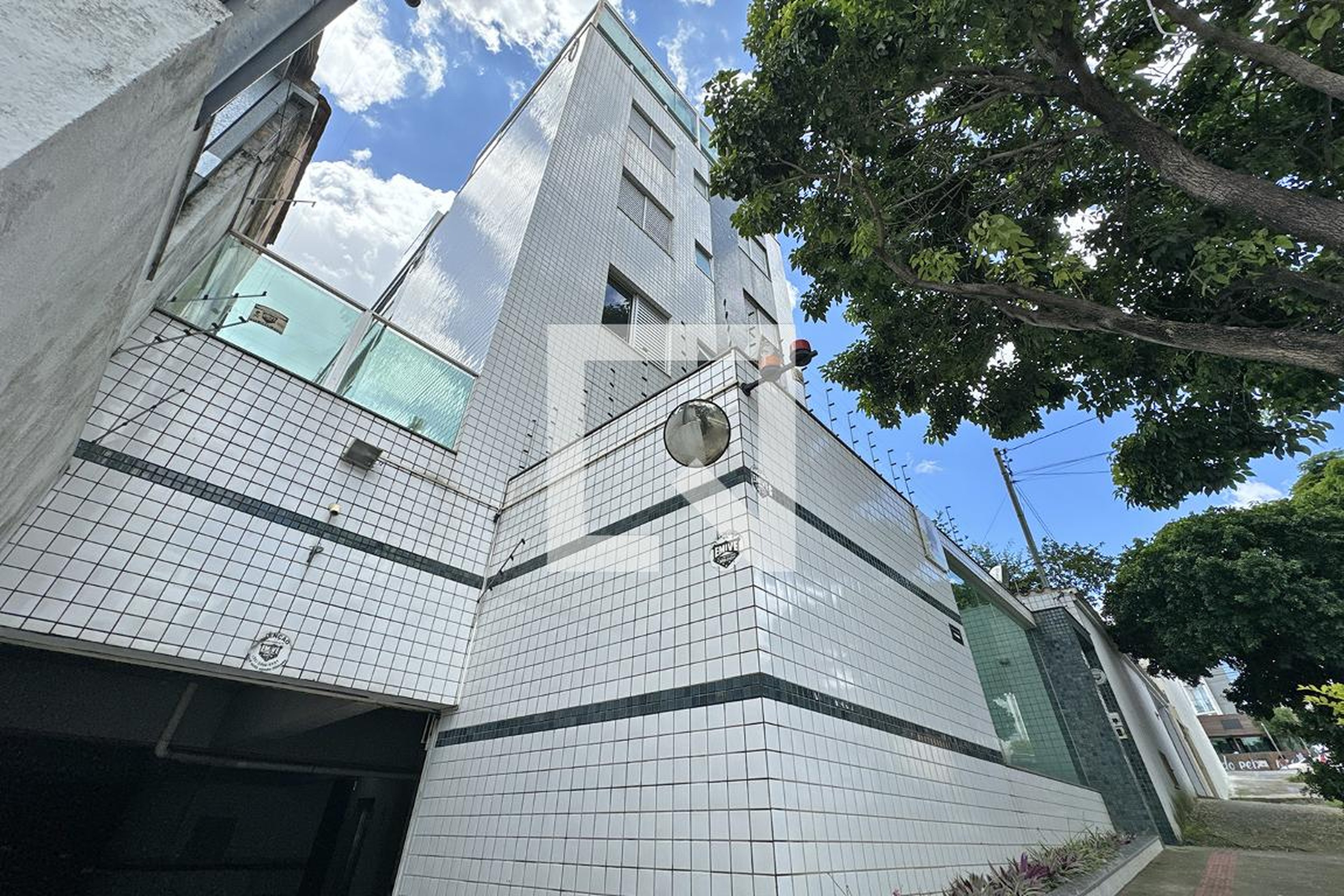 Fachada Condomínio em Rua Itacarambi, 125