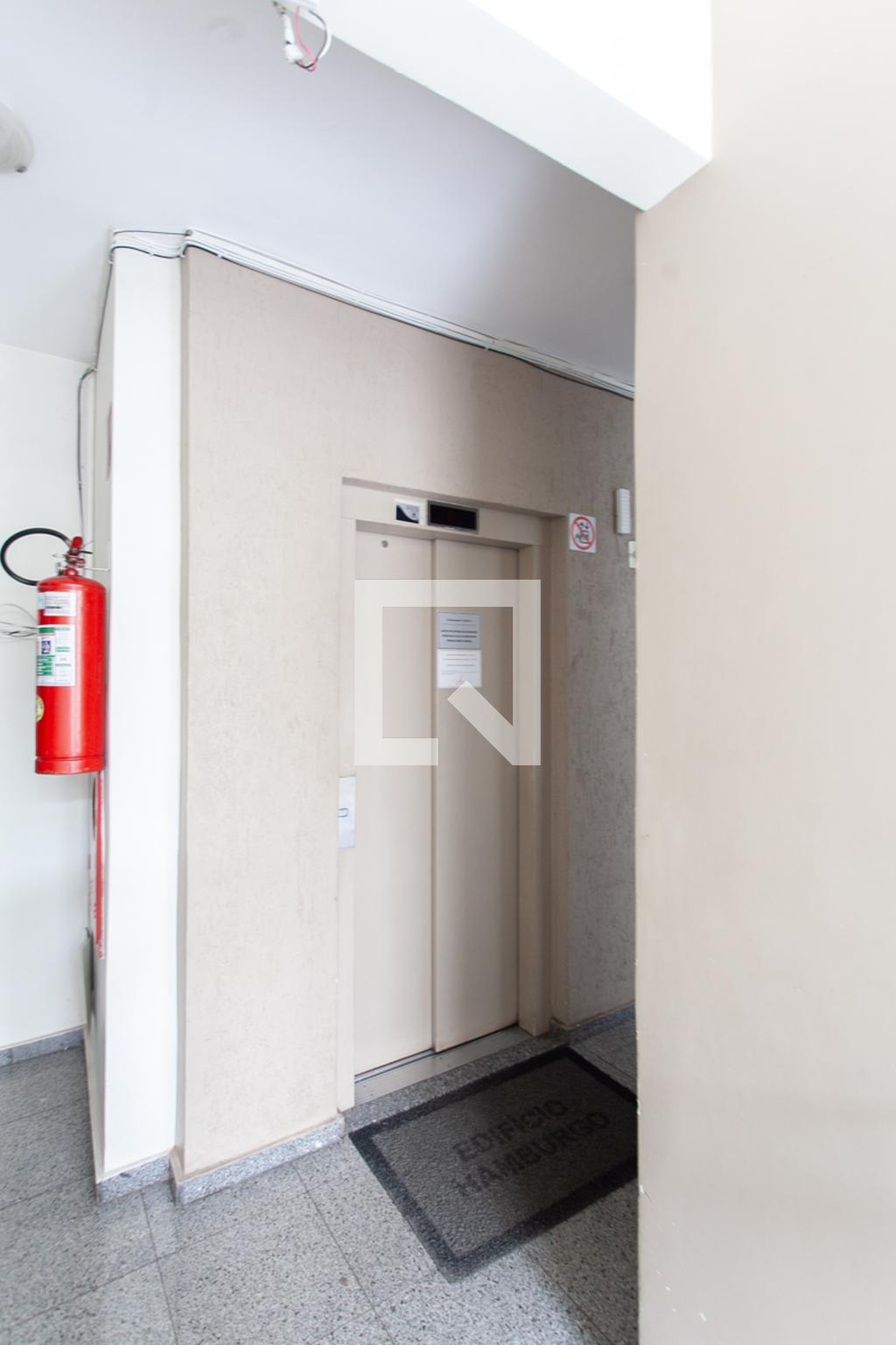 Elevador - Edifício Hamburgo