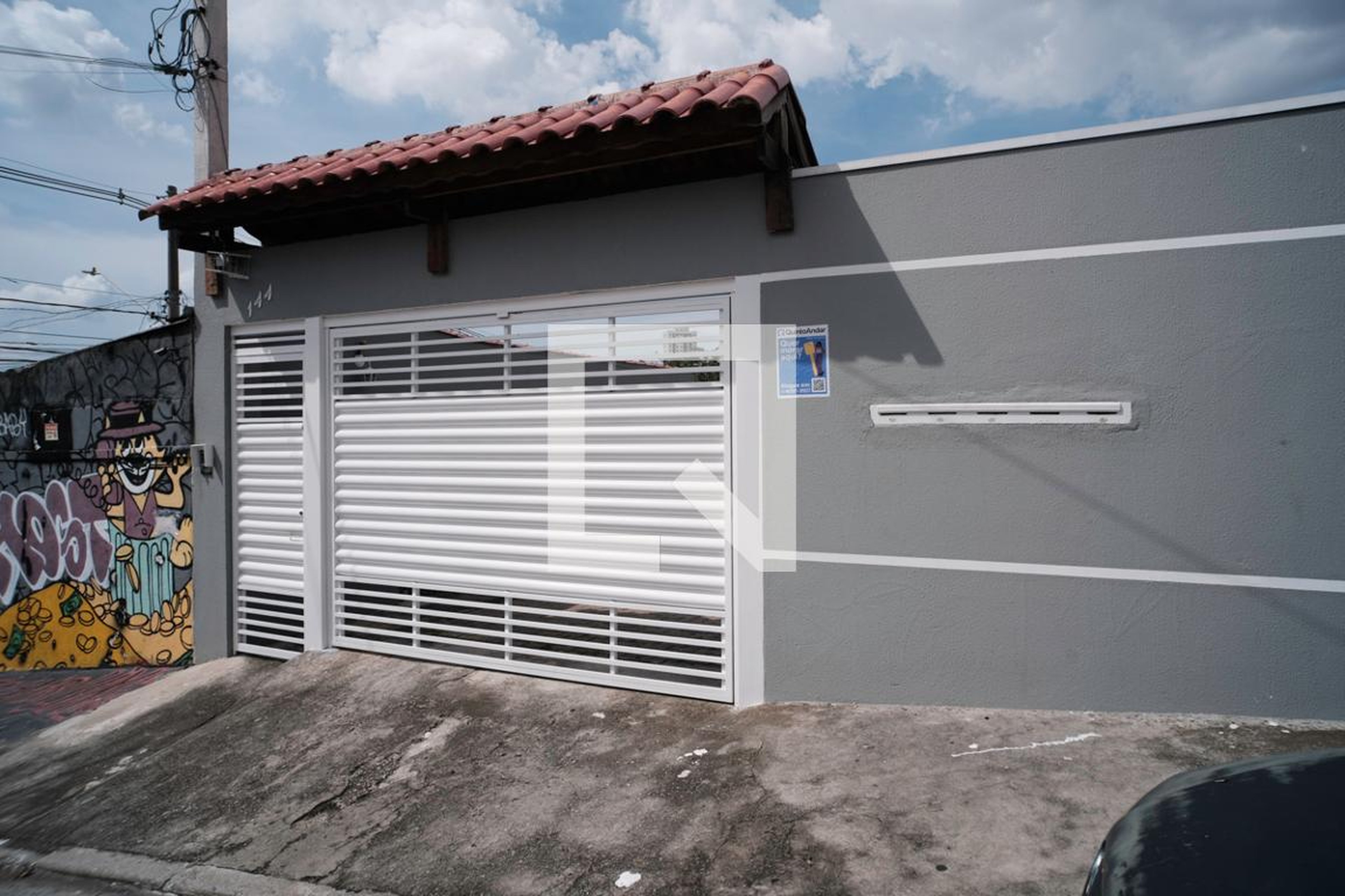 Fachada Condomínio em Rua Josias Pereira, 144