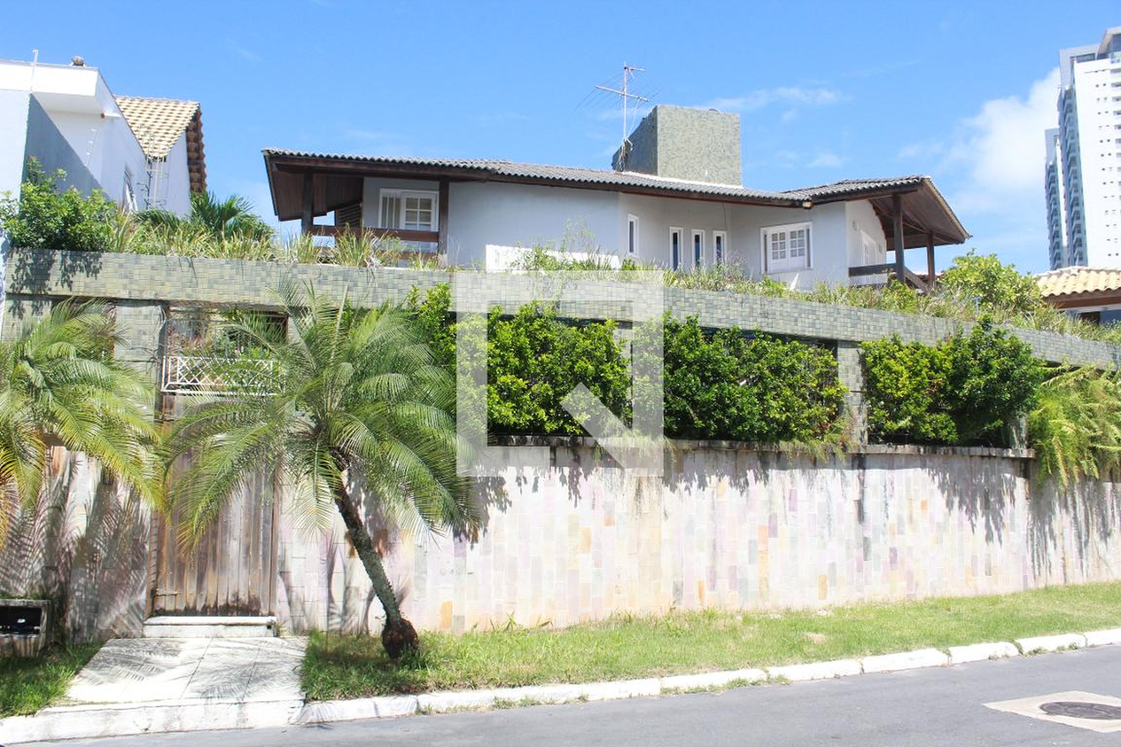 Fachada Condomínio em Rua Jandiroba, 60