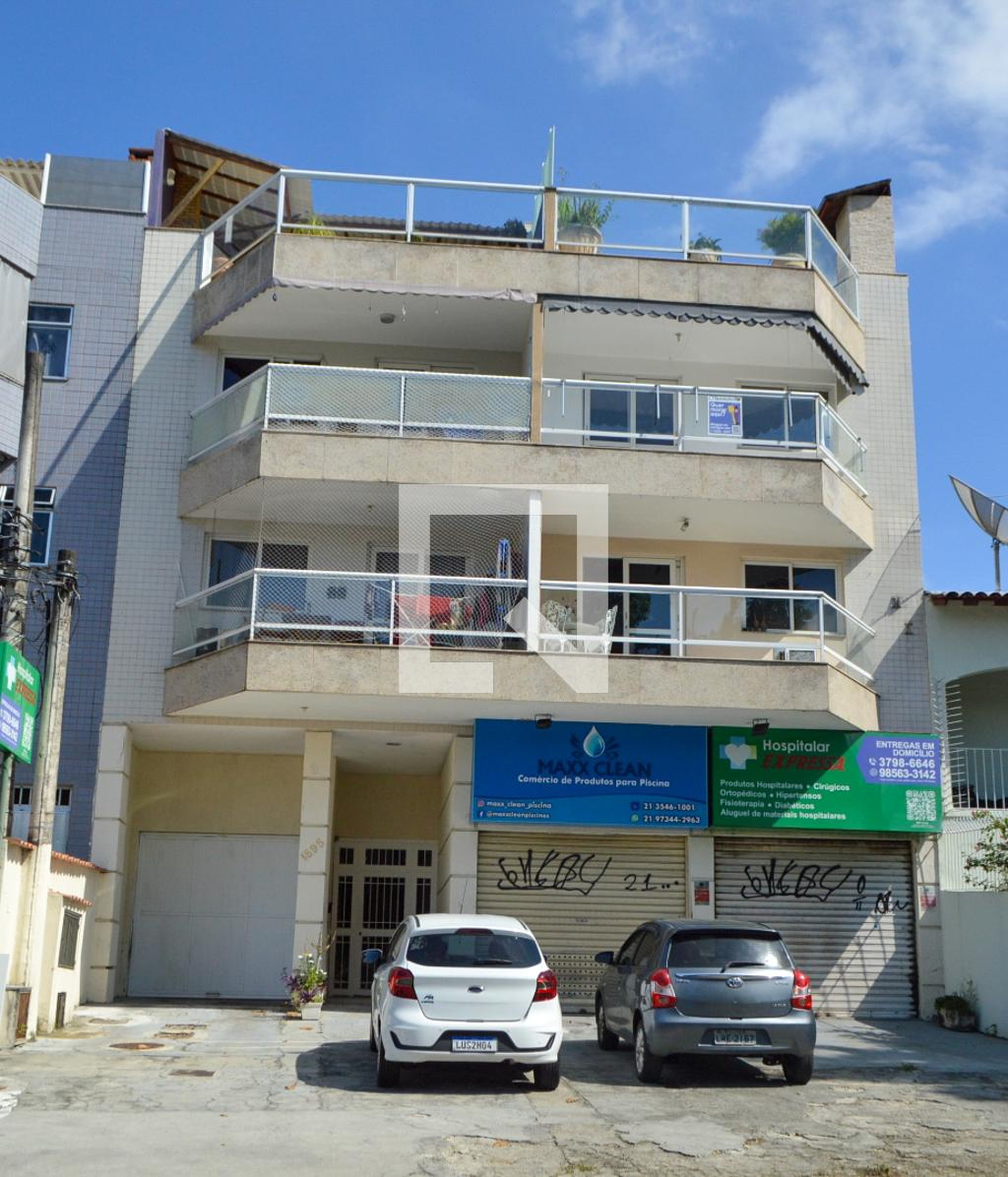 Fachada Condomínio em Estrada do Rio Grande, 1895