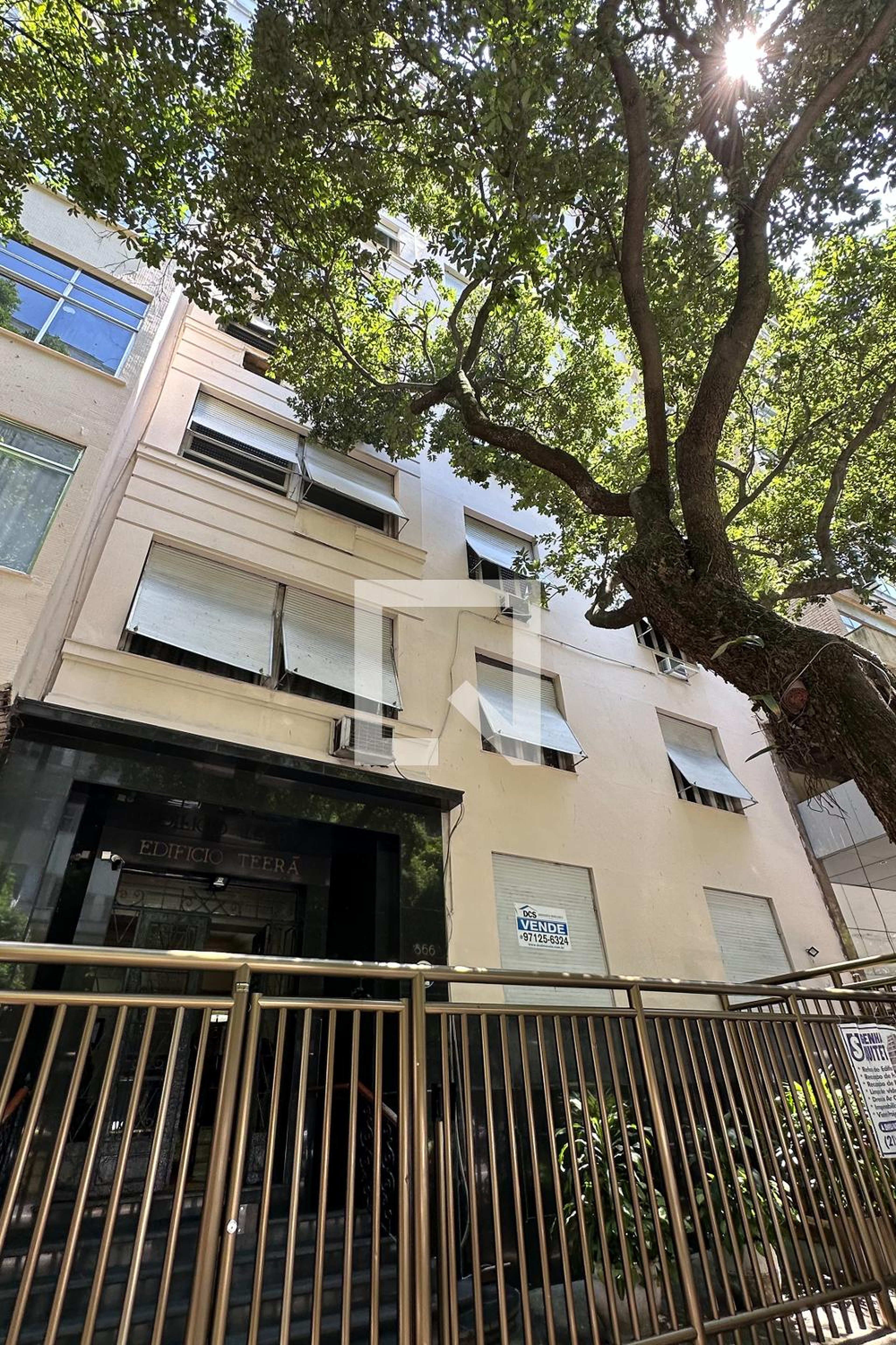 Fachada Edifício Teerã