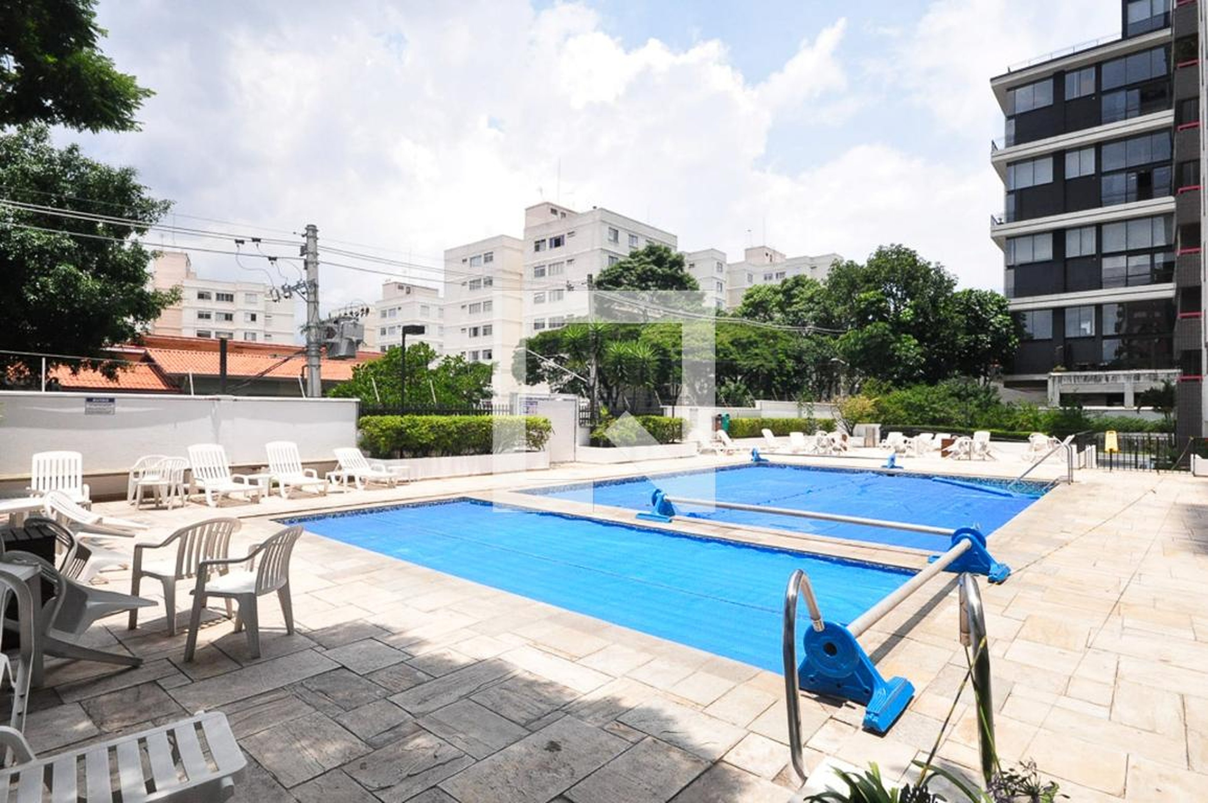 Piscina - Jardim Guedala