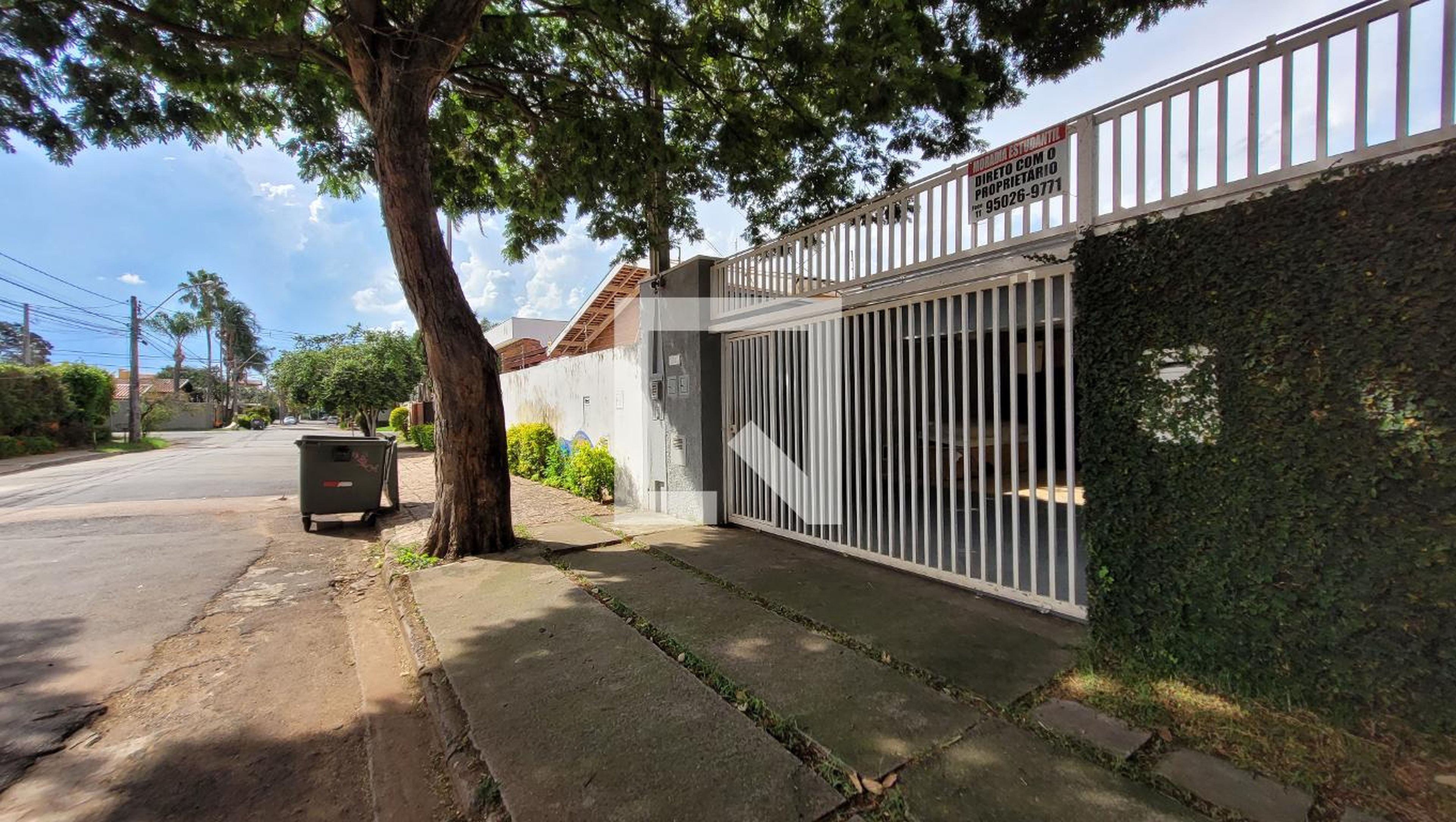 Fachada Condomínio em Rua Doutor Shigeo Mori, 1811