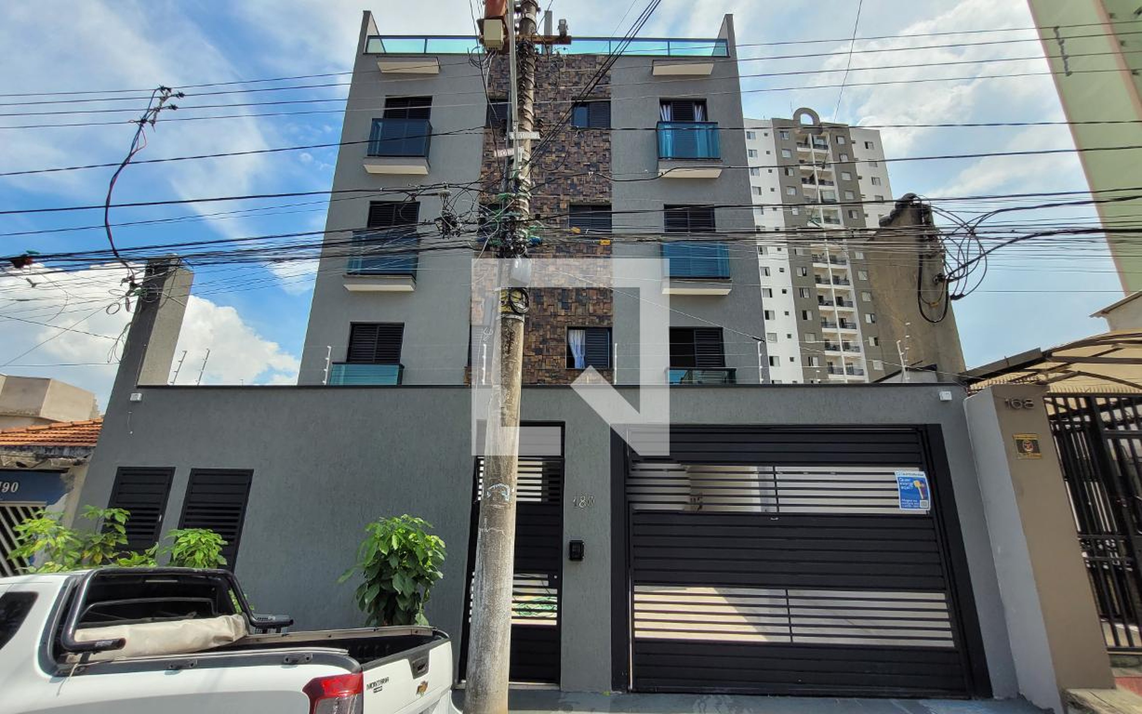 Fachada Condomínio em Rua Cananéia, 180