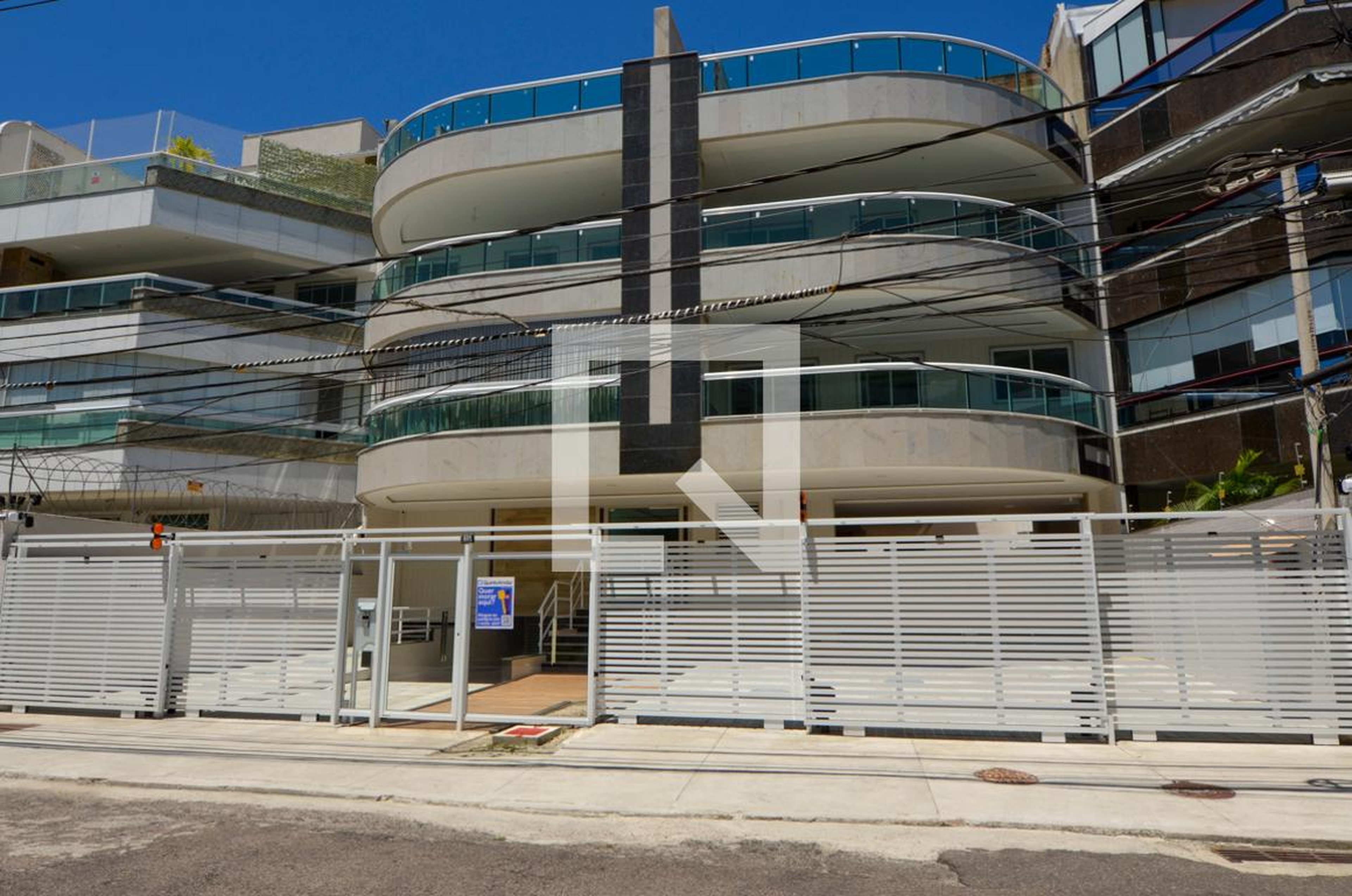 Fachada Condomínio Praia de Sete Coqueiros