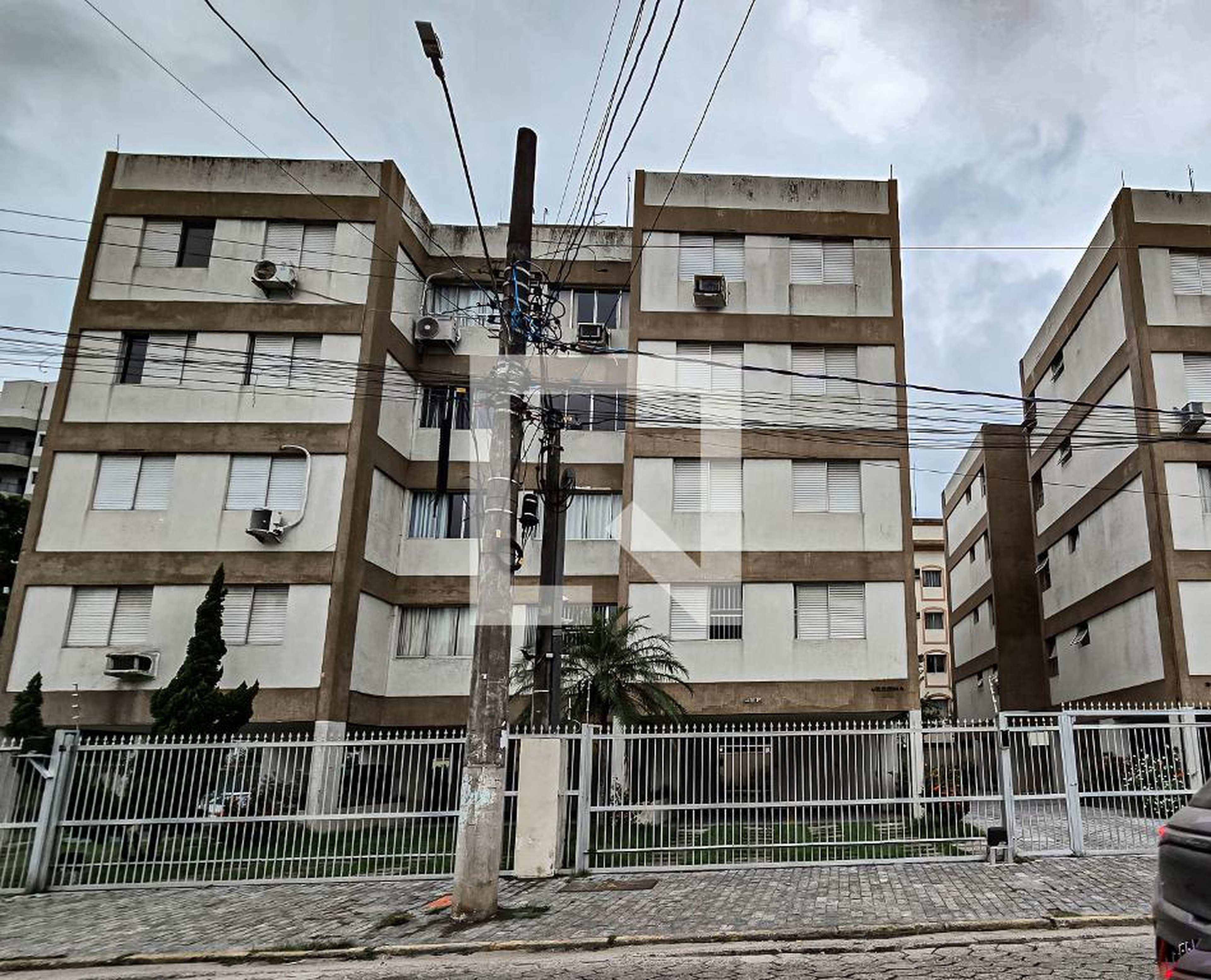 Fachada Condomínio em Rua Dois de Junho, 402