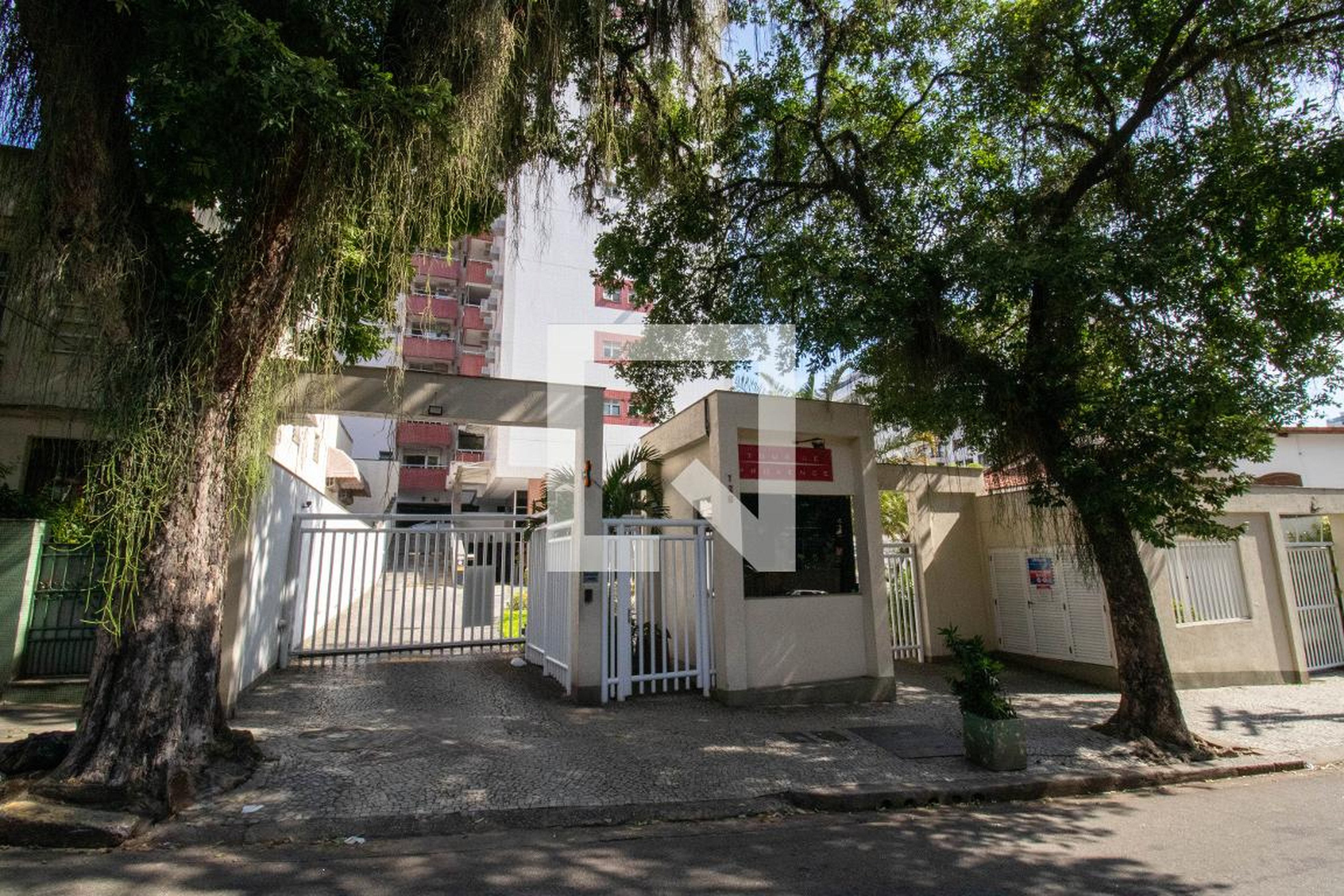 Fachada Condomínio Tour de Provence