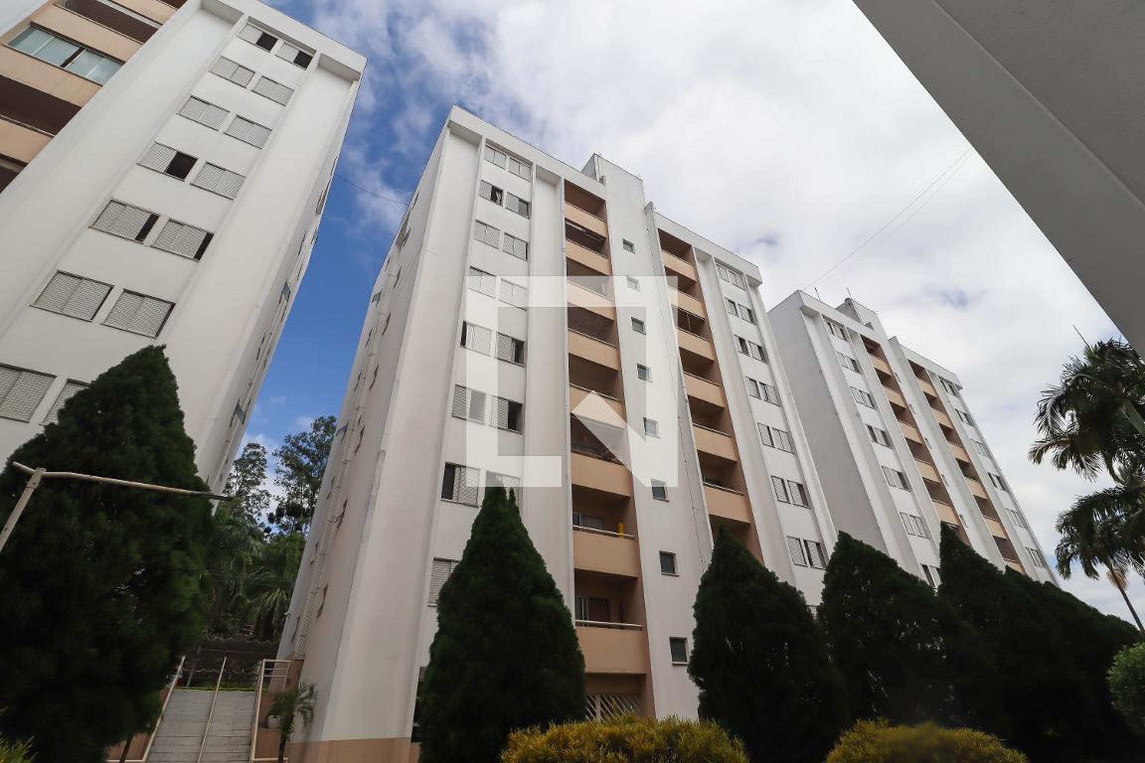 Fachada Condomínio em Rua João Carbonari Júnior, 33