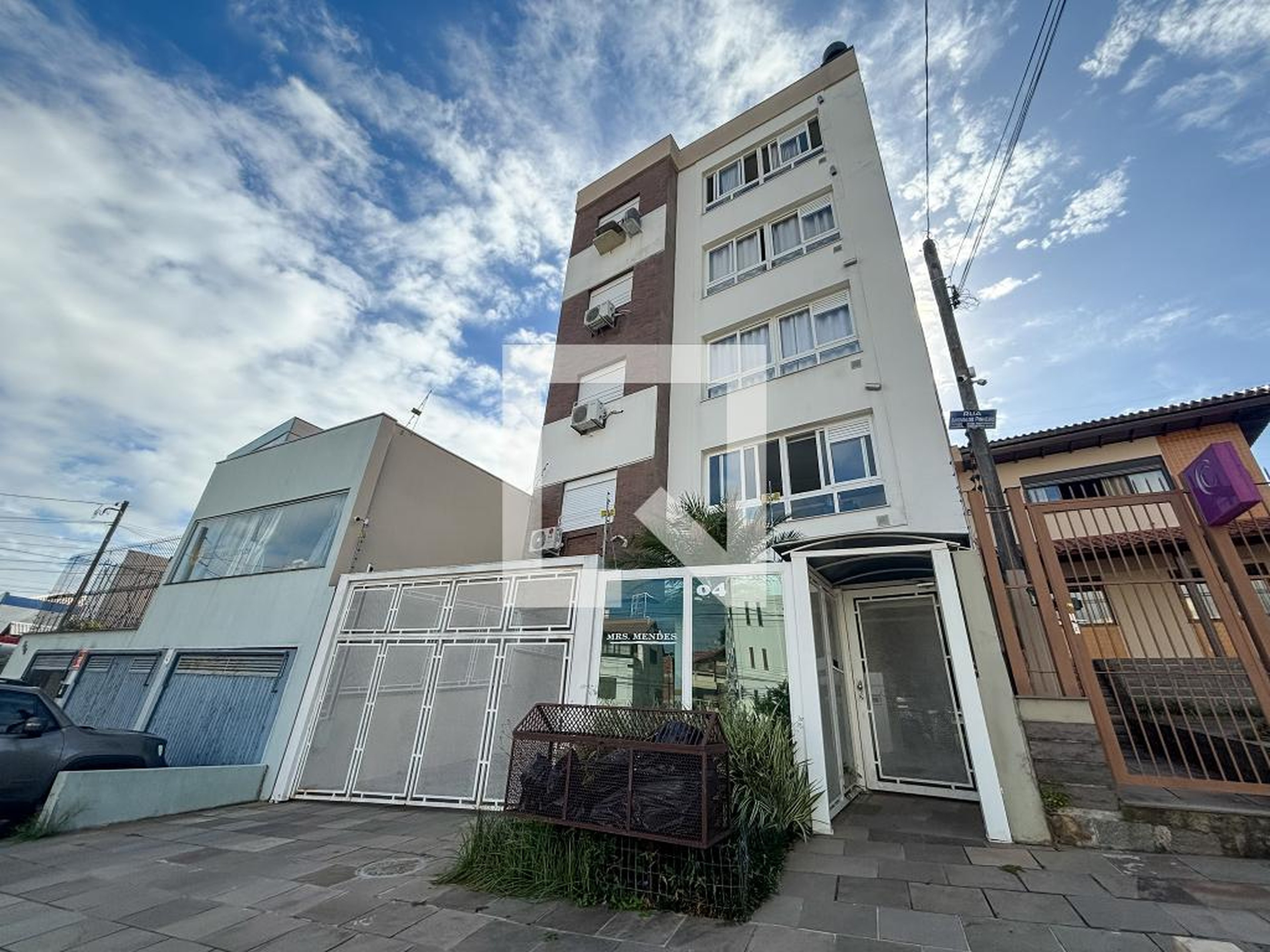 Fachada do Prédio Condomínio em Rua Ariovaldo Pinheiro, 4