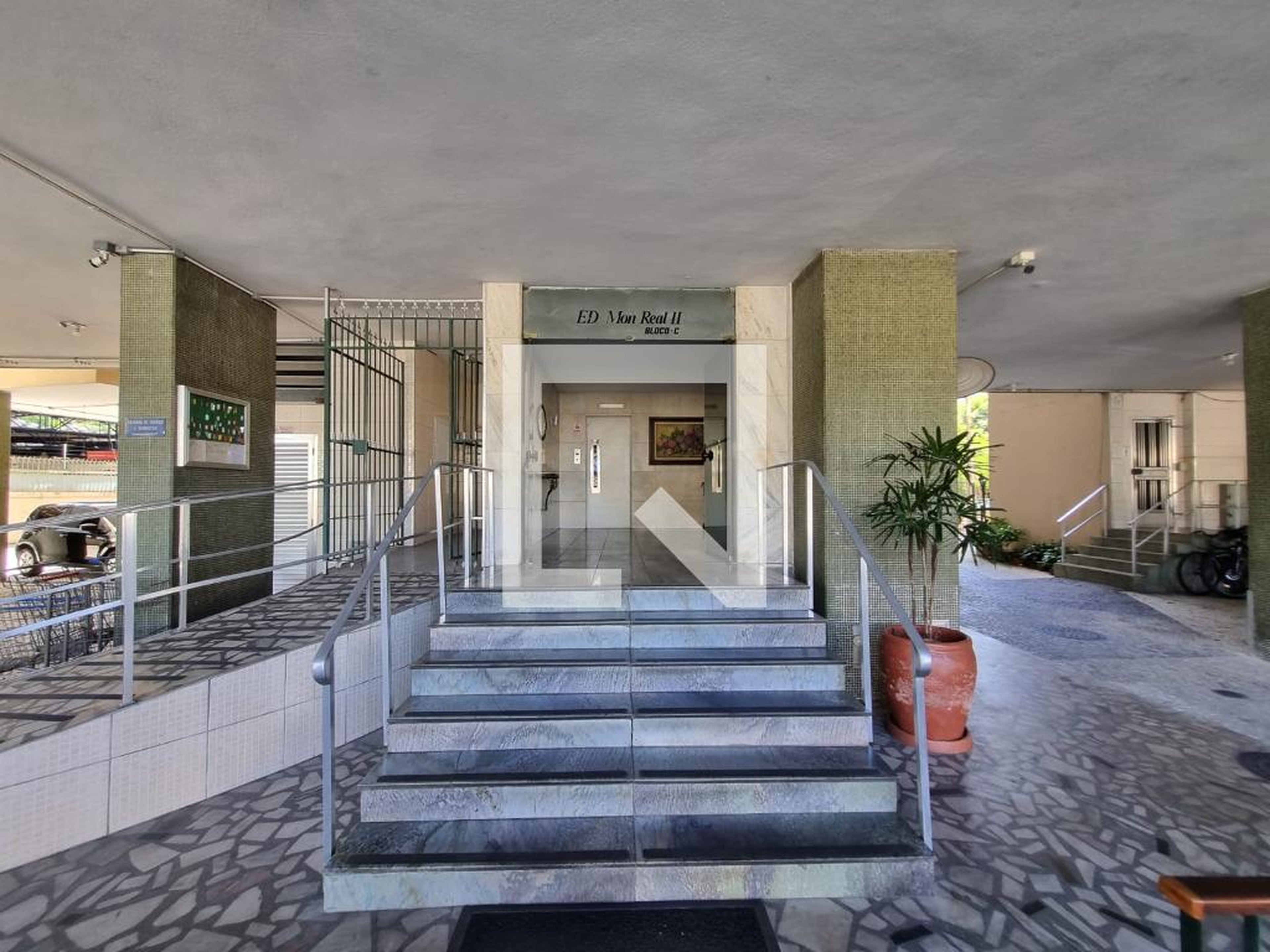 Hall de Entrada - Edifício Mon Real II