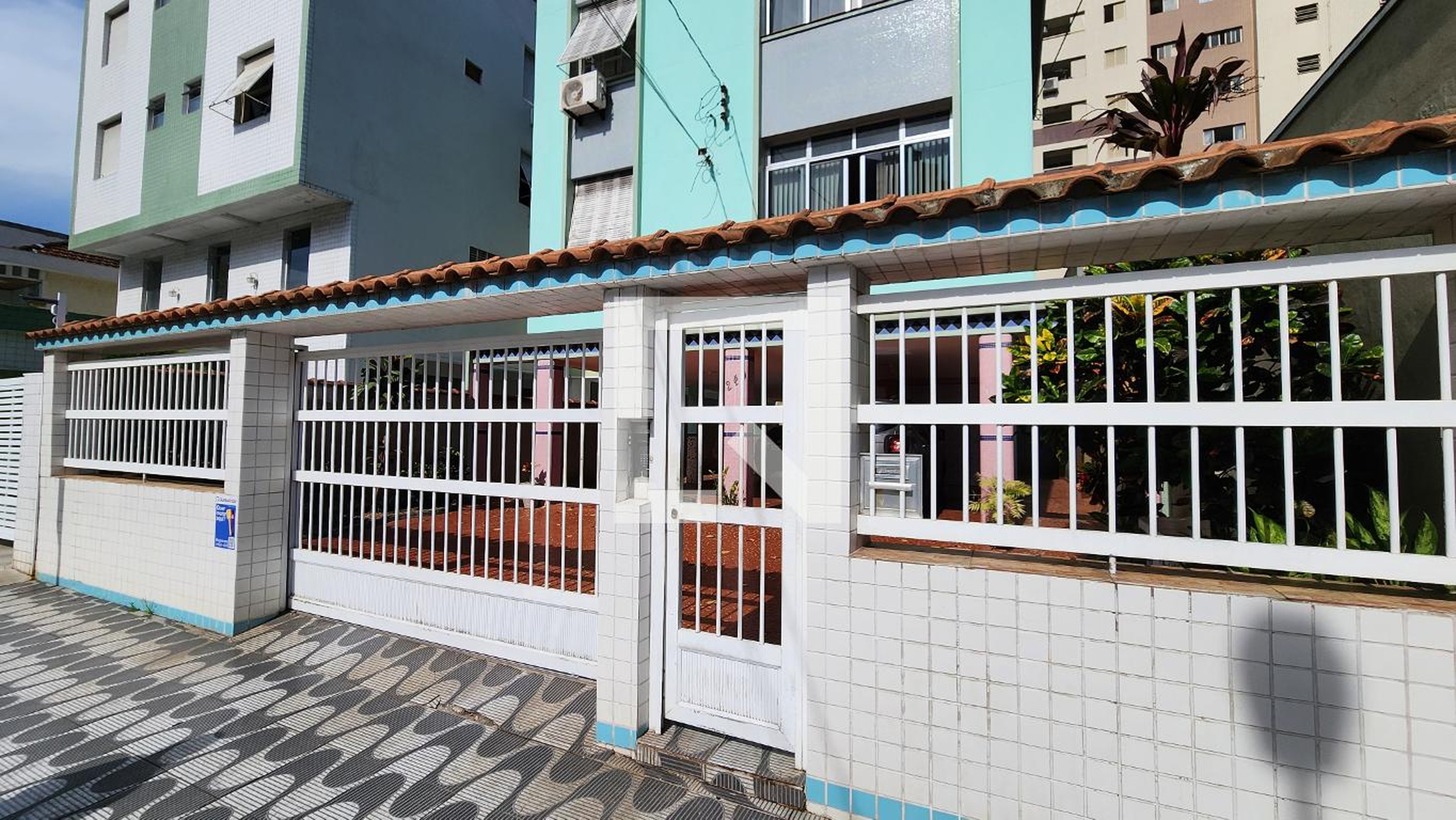 Fachada do Prédio Condomínio em Rua Alfredo Albertini, 249