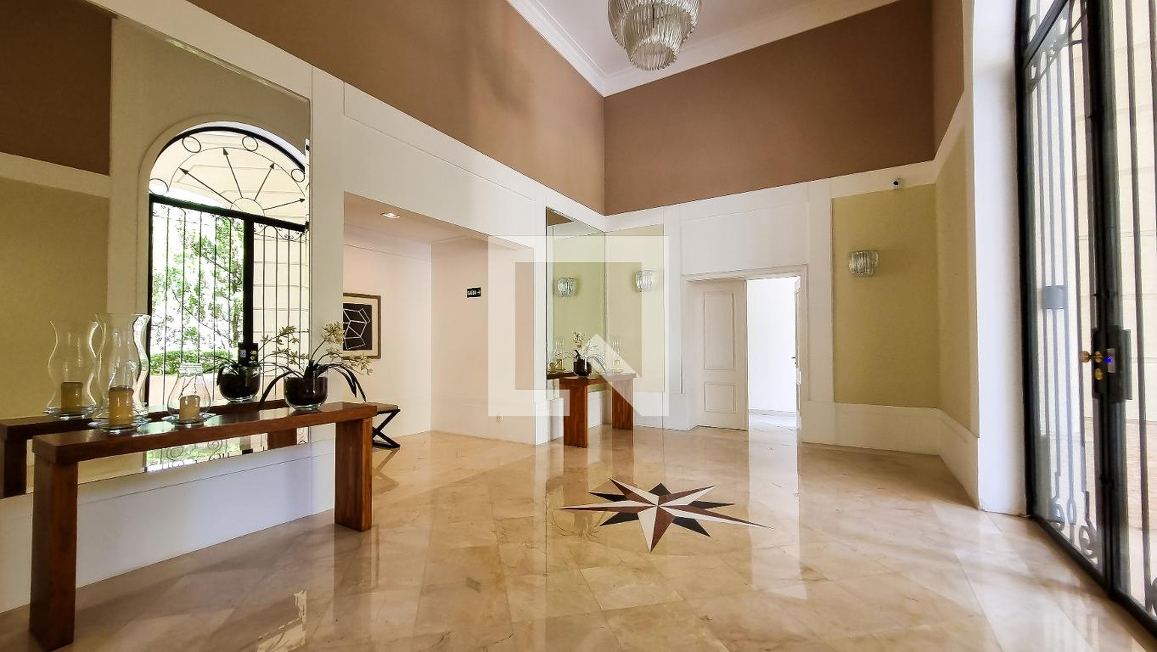 Hall de entrada - Lindenberg Tangara