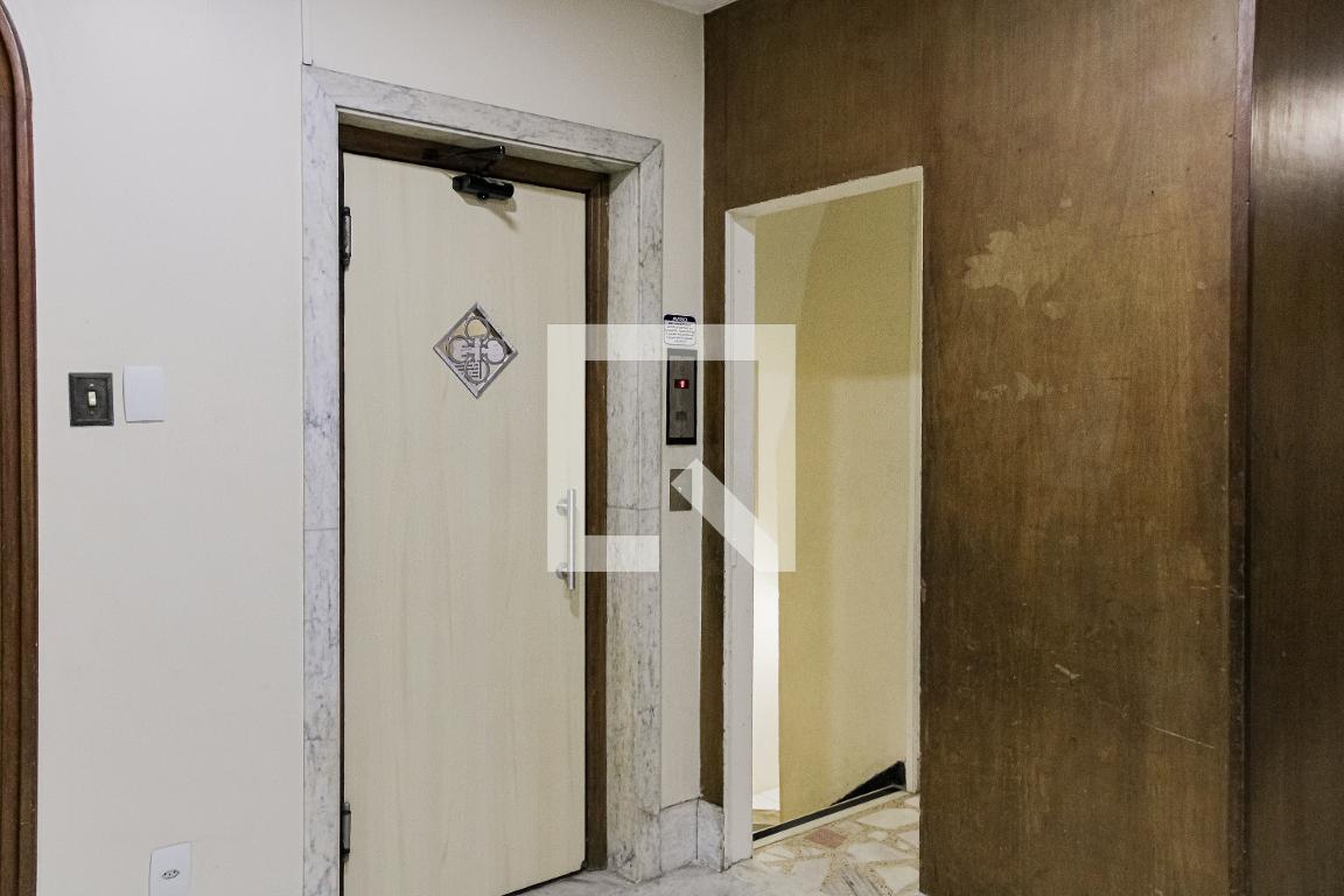 Elevador - Edificio Acumar