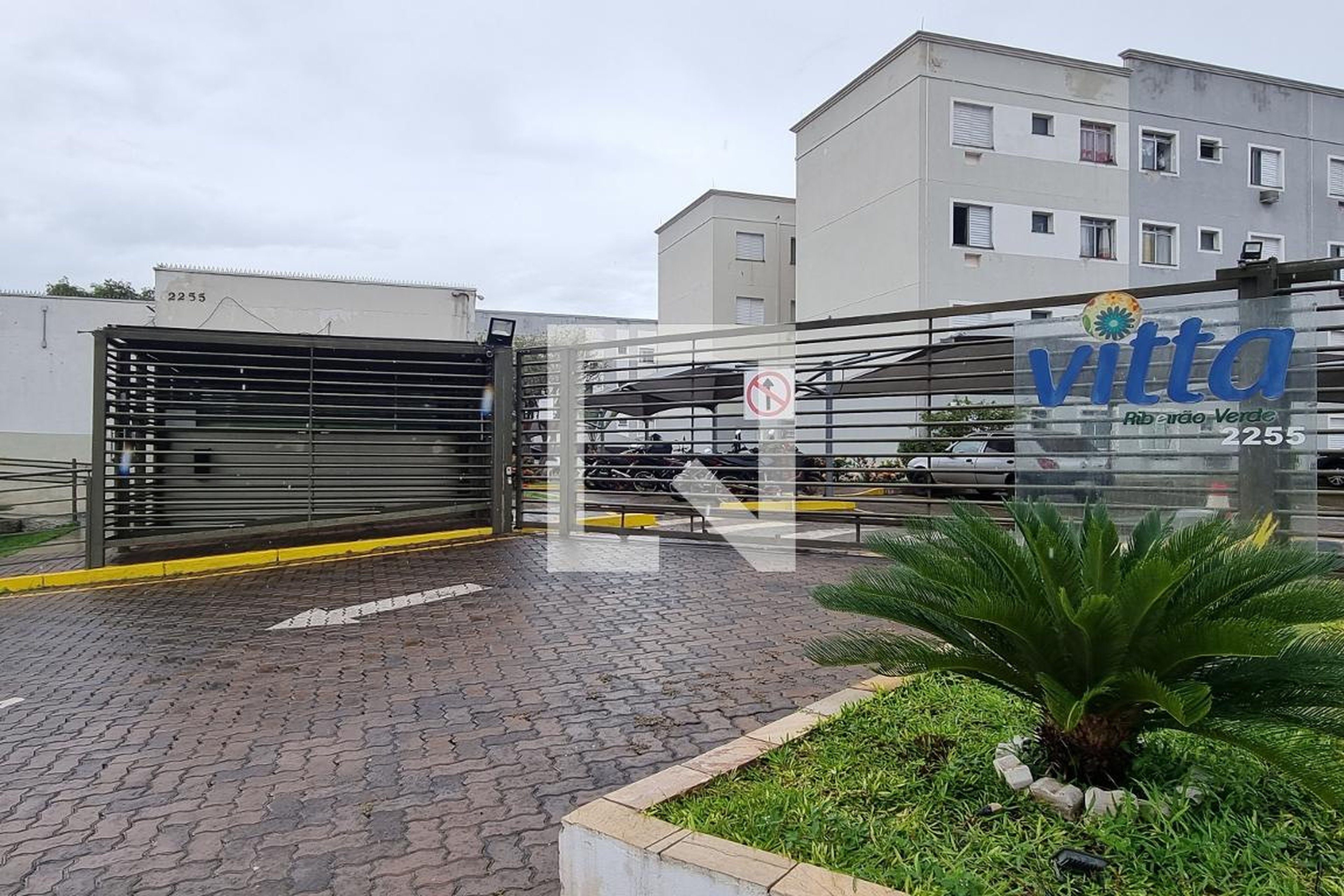 Fachada Condomínio em Estrada Antônia Mugnatto Marincek, 2250