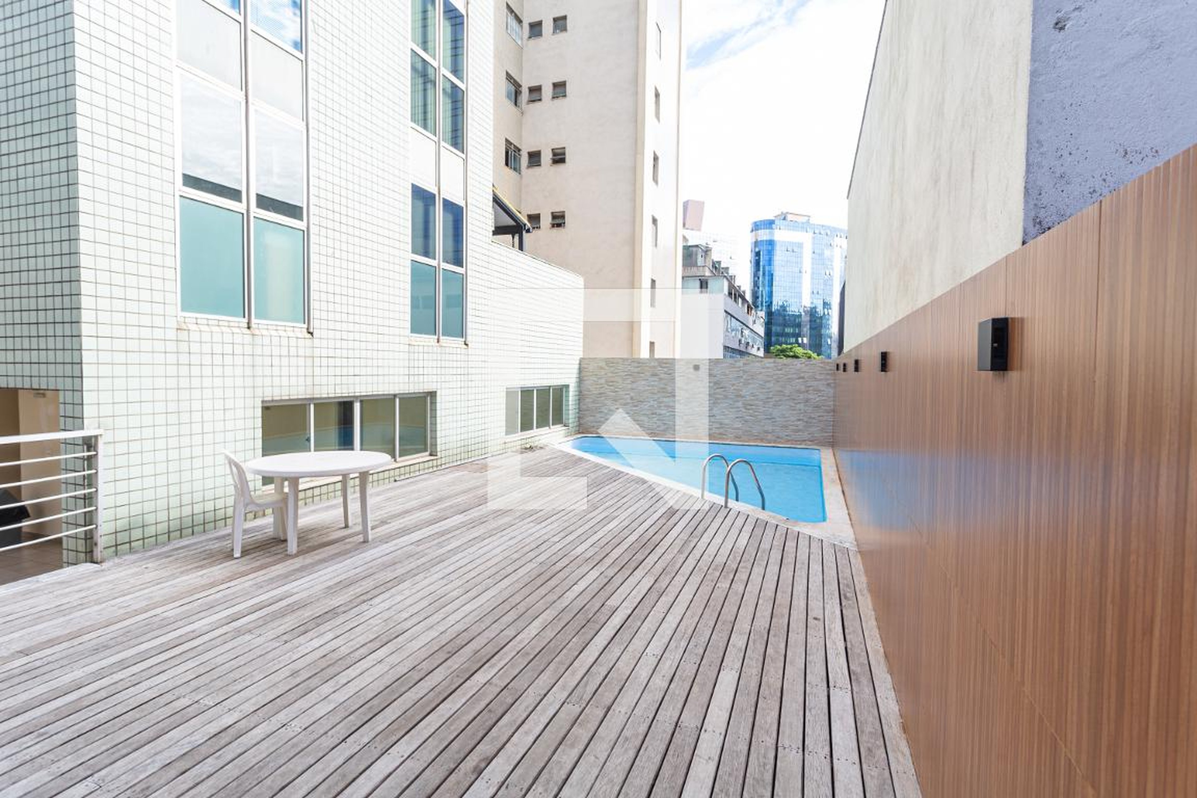 Área da Piscina - Edifício Van Gogh