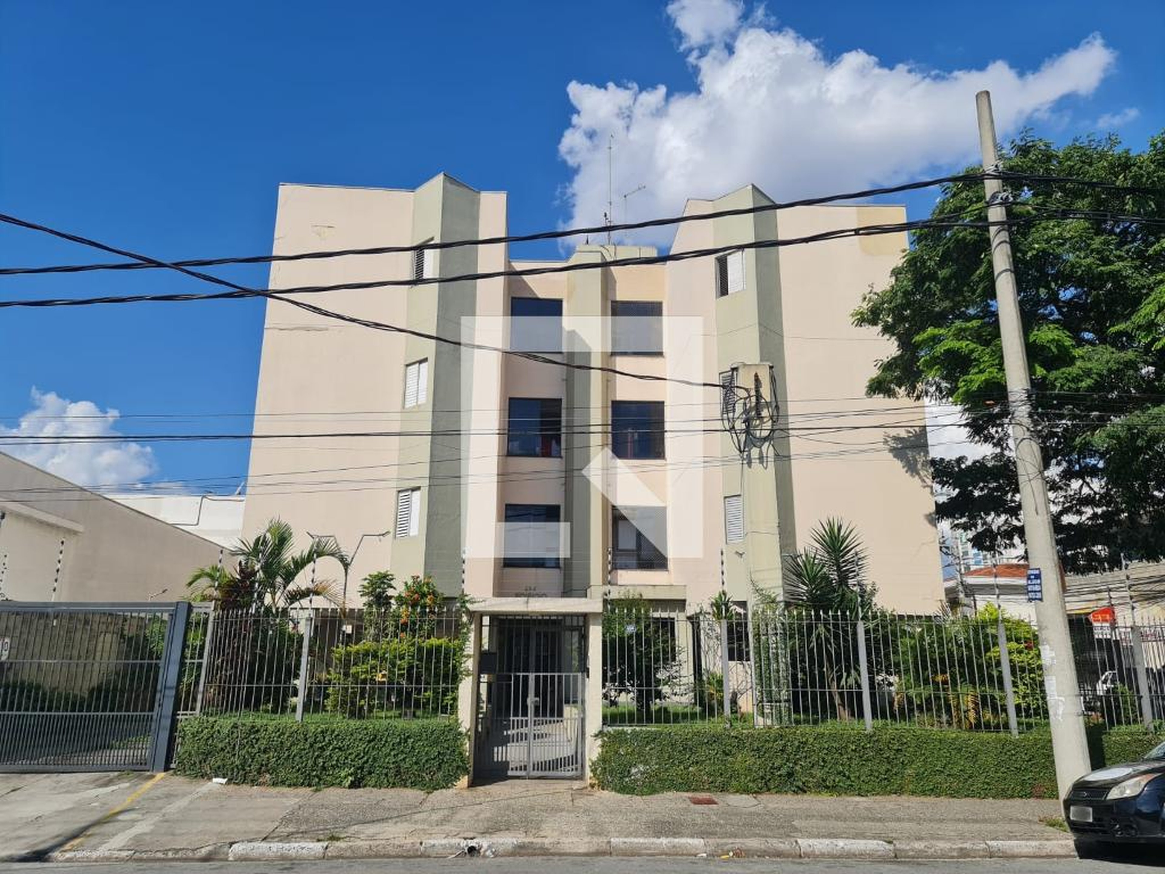 Fachada do Prédio Condomínio em Rua Antonieta, 484