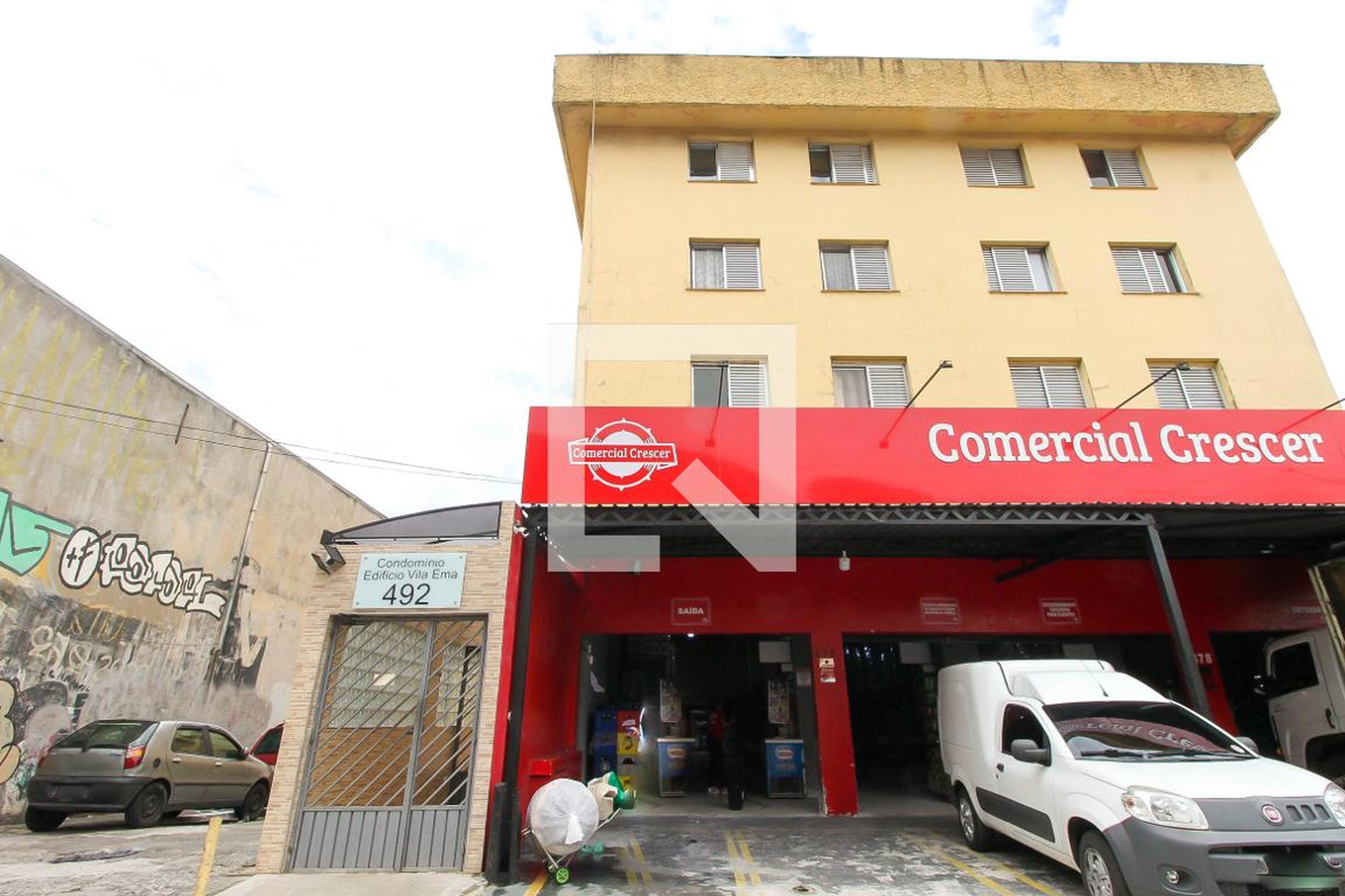 Fachada Condomínio Vila Ema