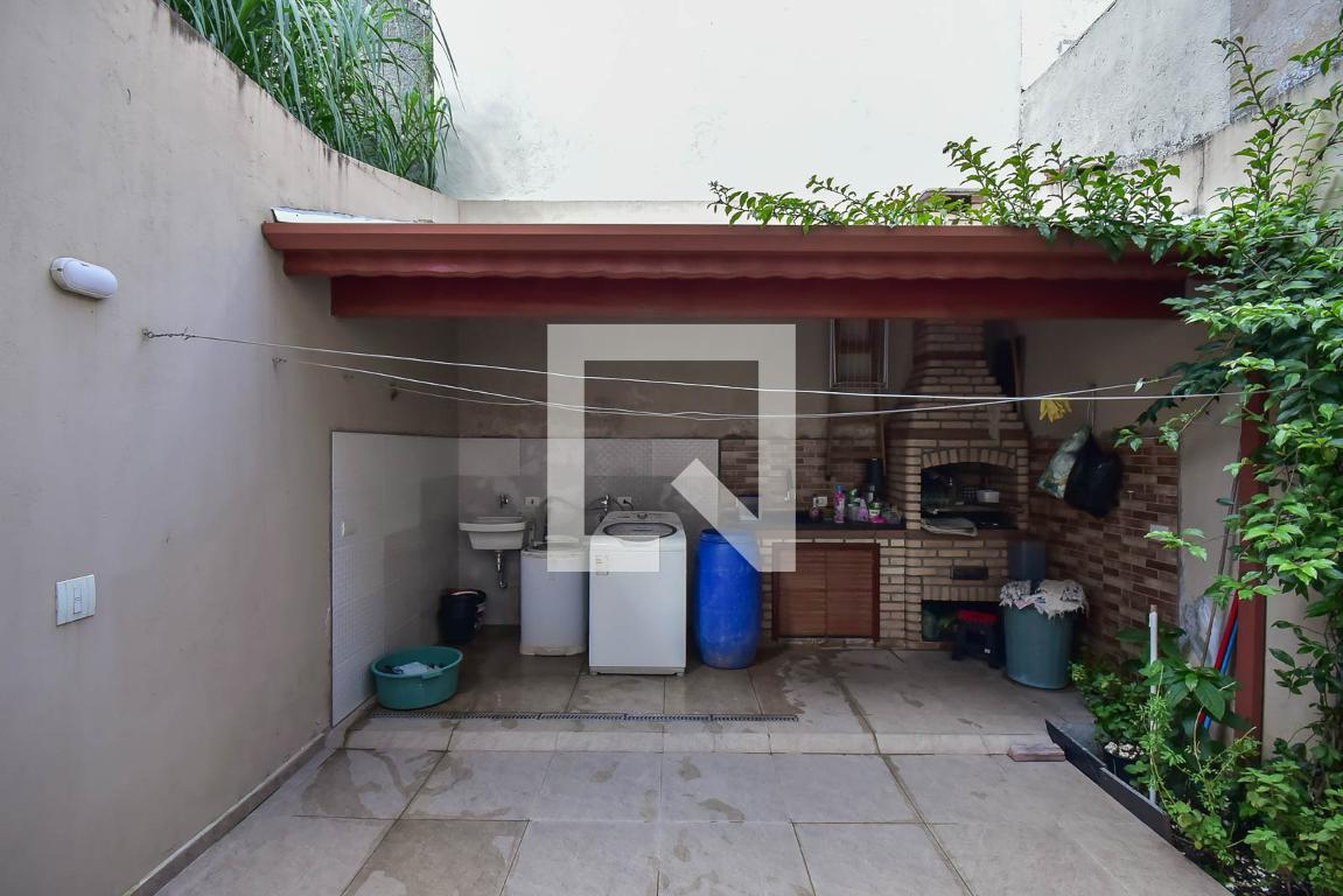 Churrasqueira - Associacao dos Moradores do Loteamento Morada dos Passaros