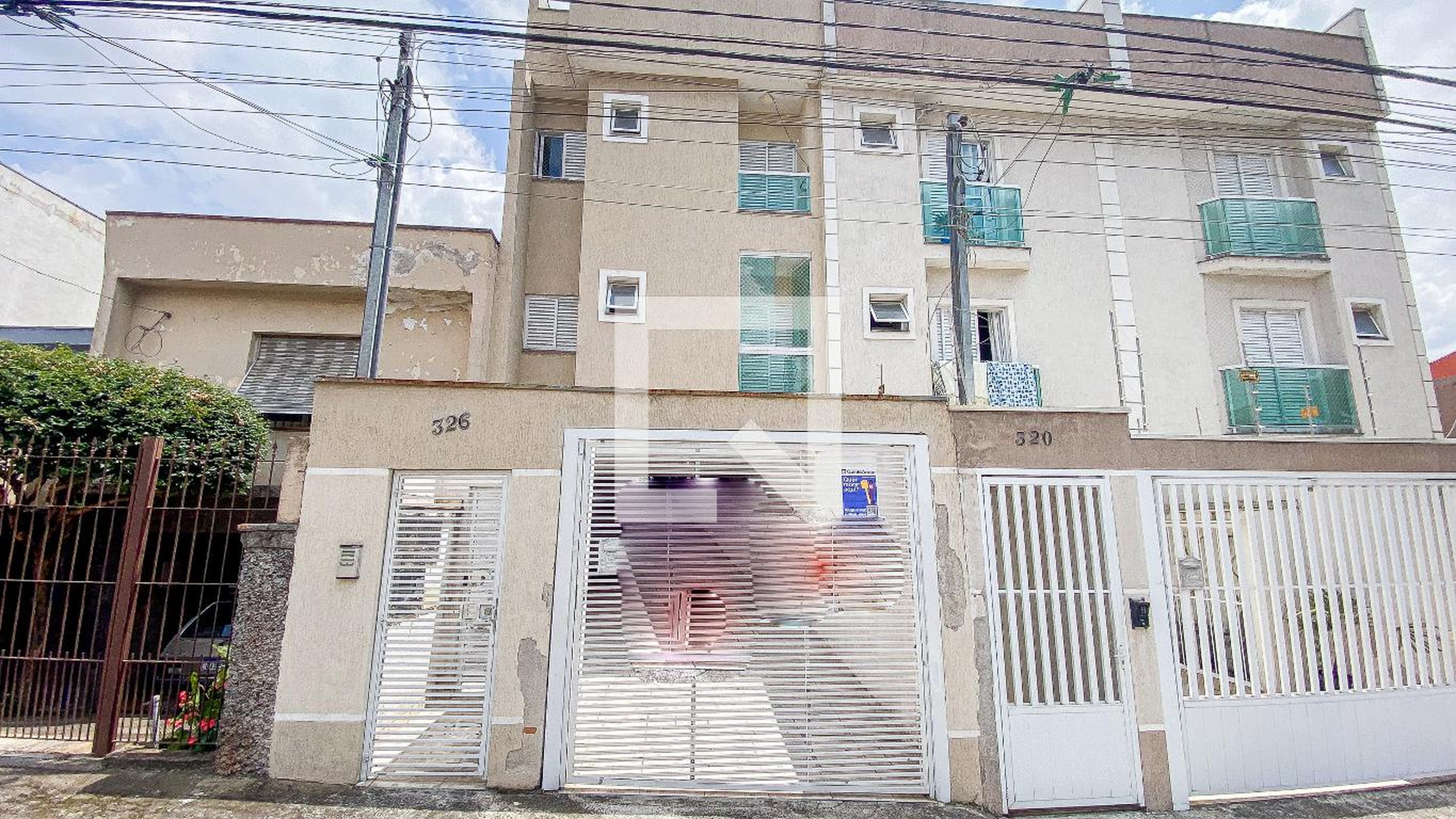 Fachada Condomínio em Rua Nossa Senhora de Fátima, 326