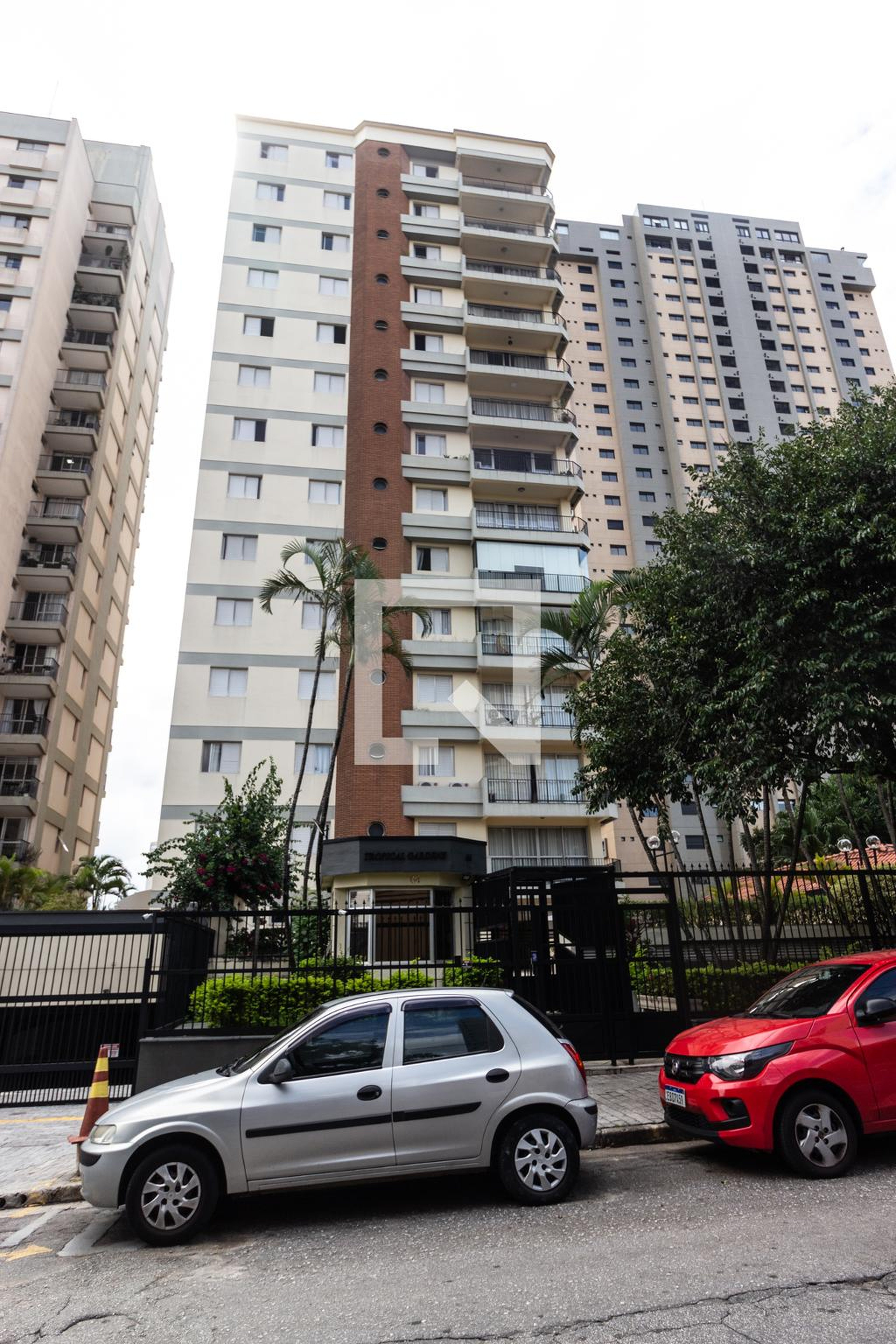 Fachada Condomínio Tropical Gardens