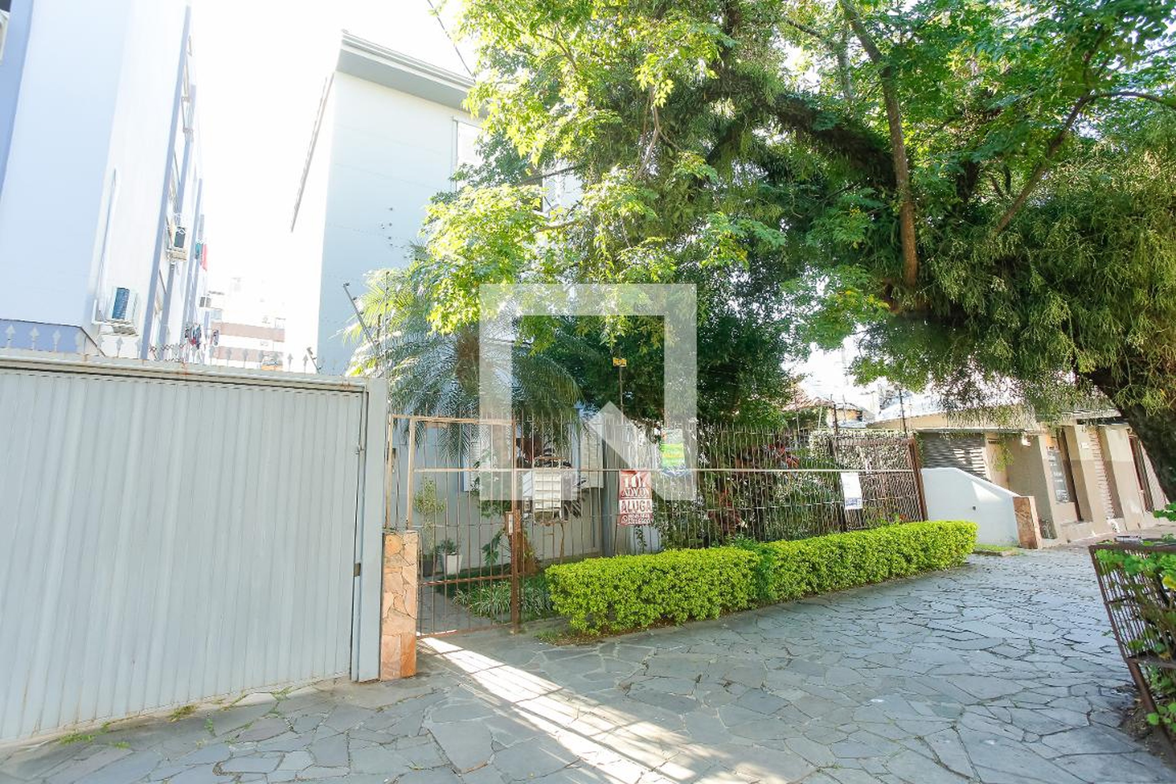 Fachada do Prédio Condomínio em Rua Carazinho, 399