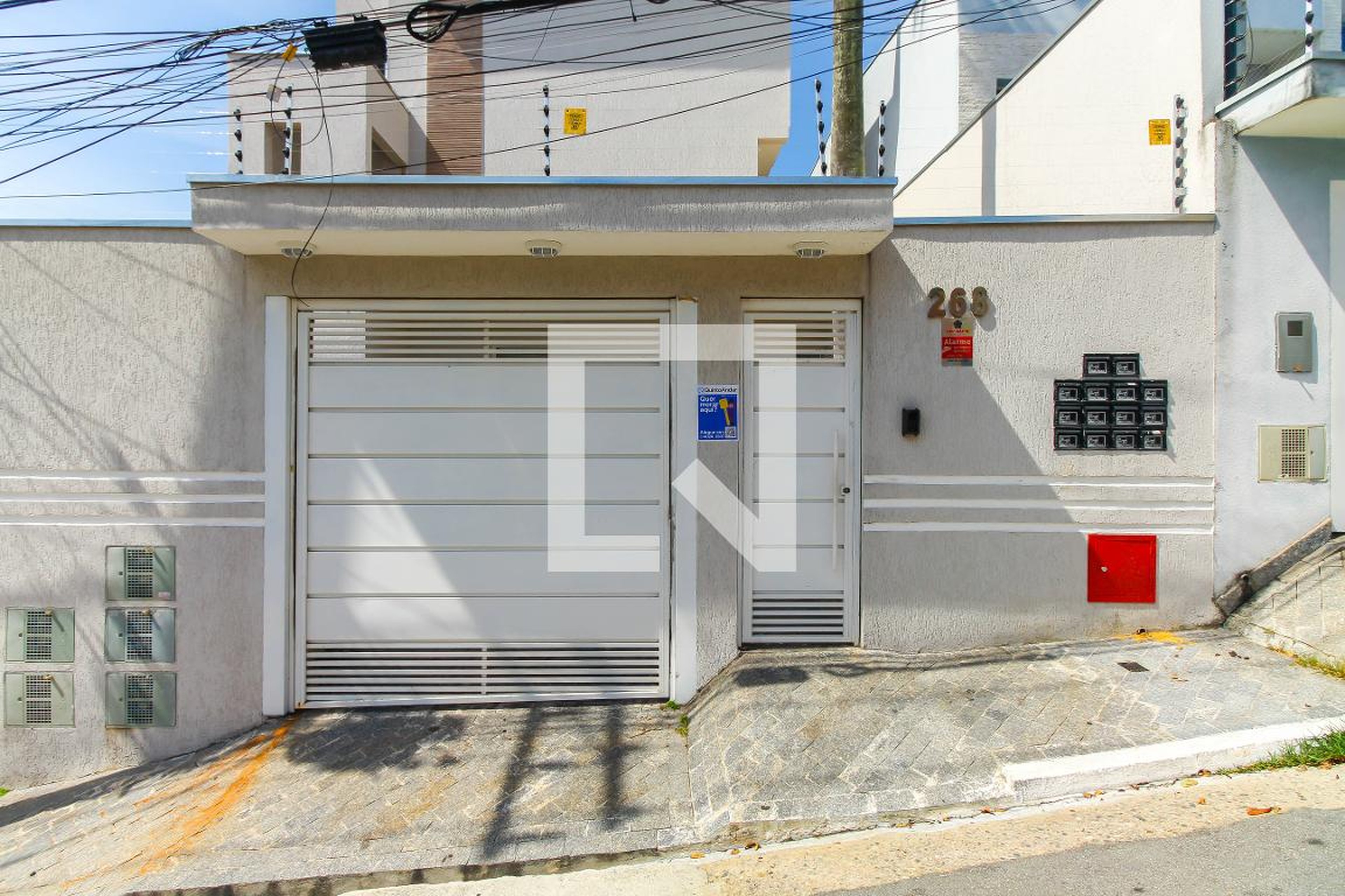 Fachada Condomínio em Rua Ricardo Vilela, 268