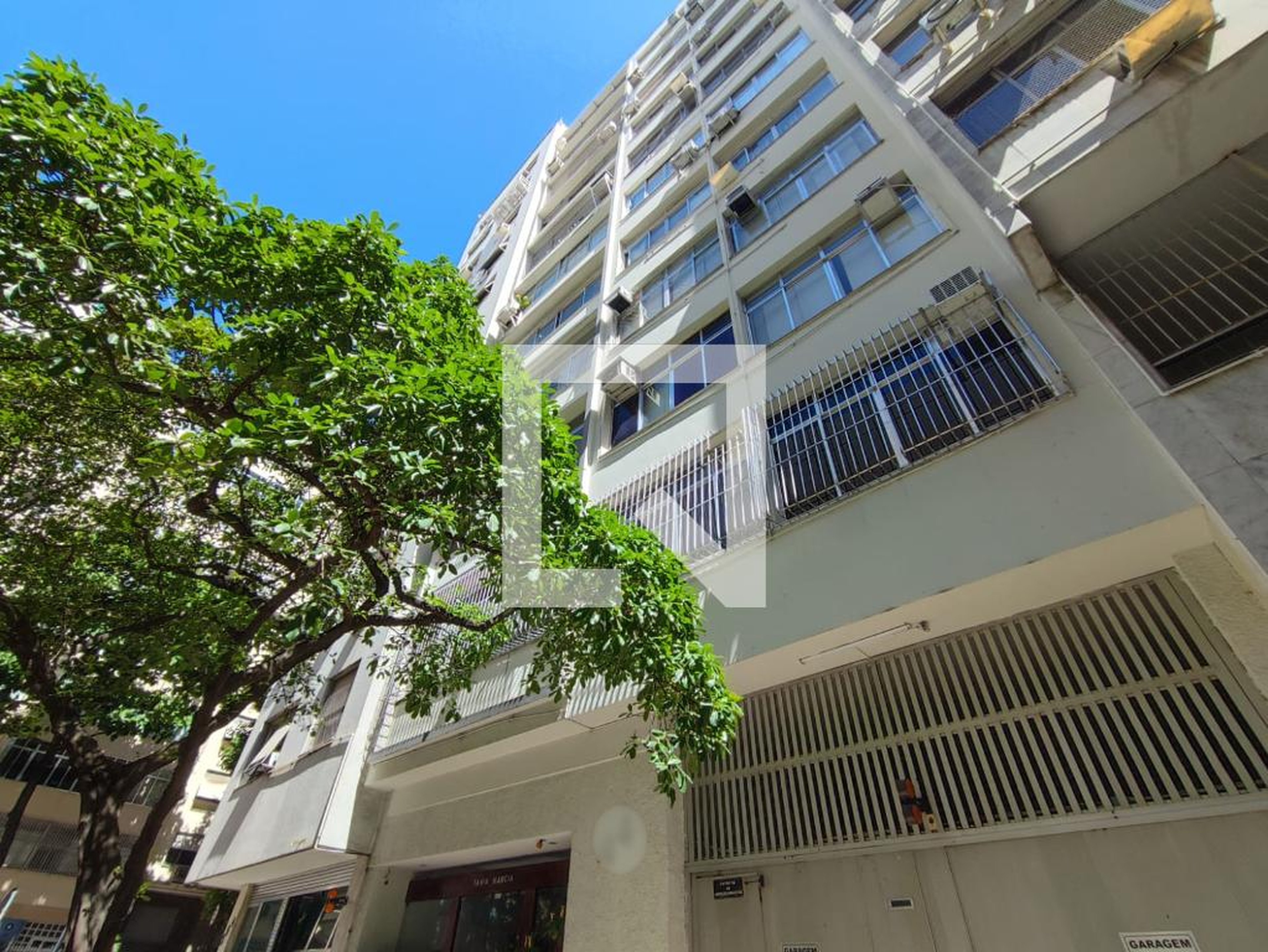 Fachada Condomínio em Rua Siqueira Campos, 30