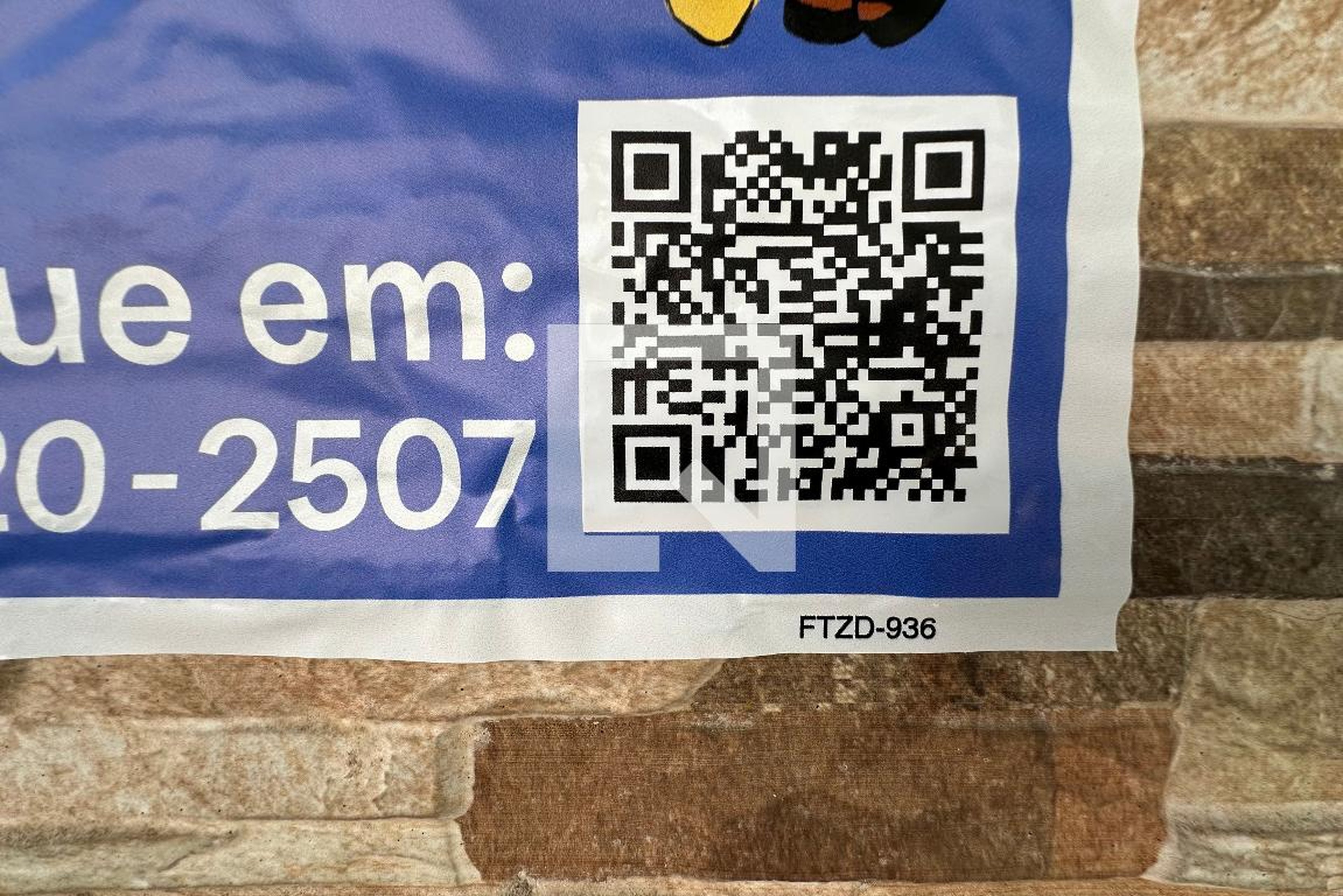 Fachada Condomínio em Rua Doutor Cândido Espinheira, 620