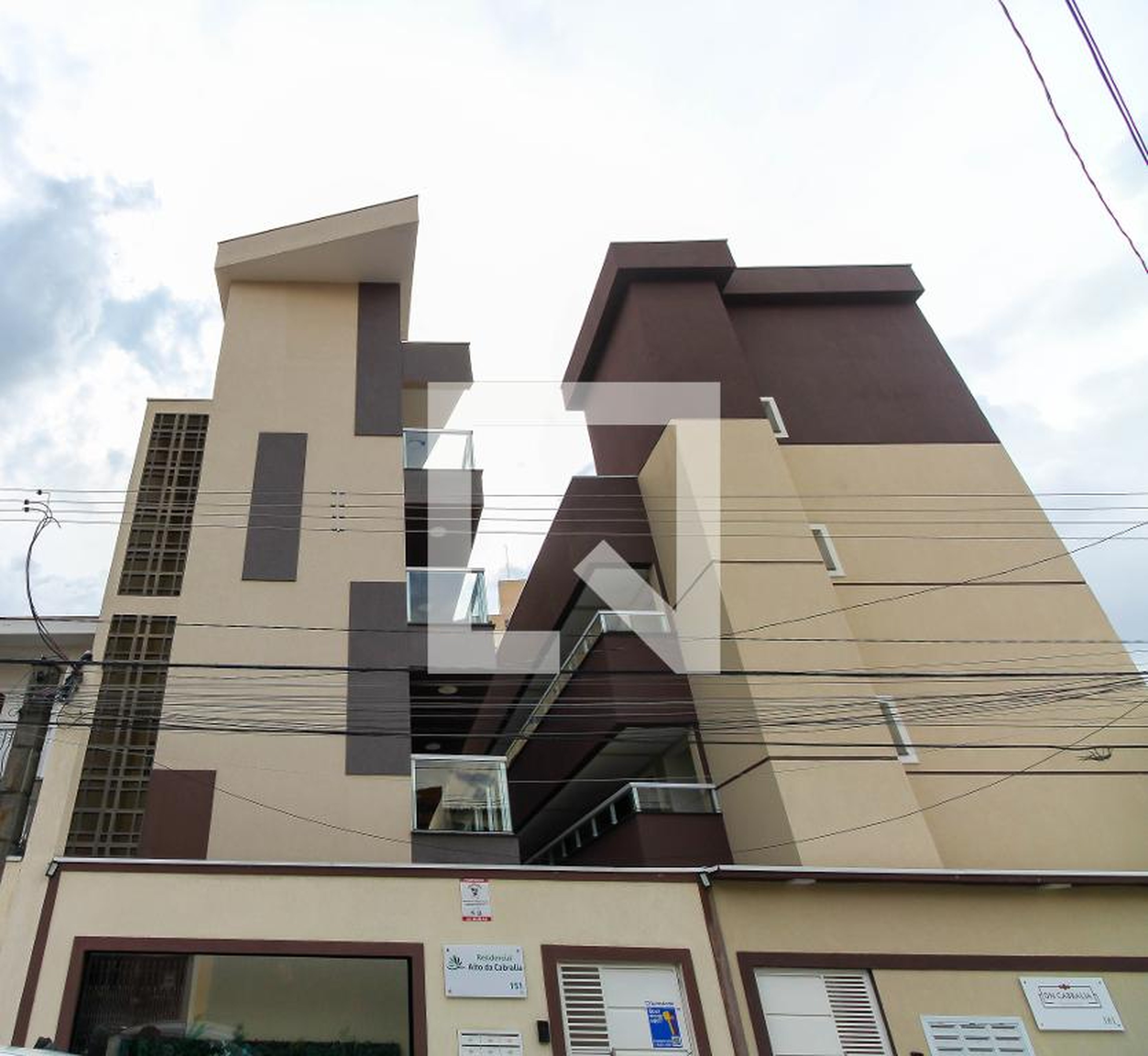 Fachada Condomínio Alto da Cabralia