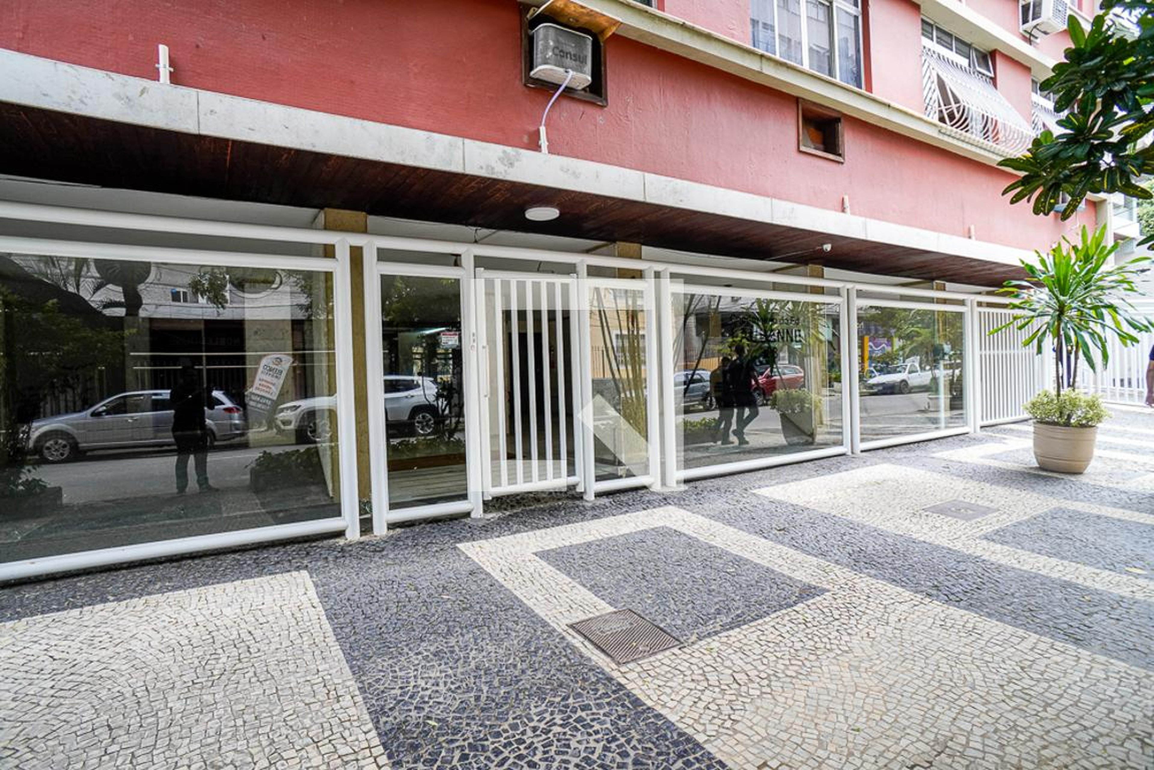 Entrada - Edifício Lausanne