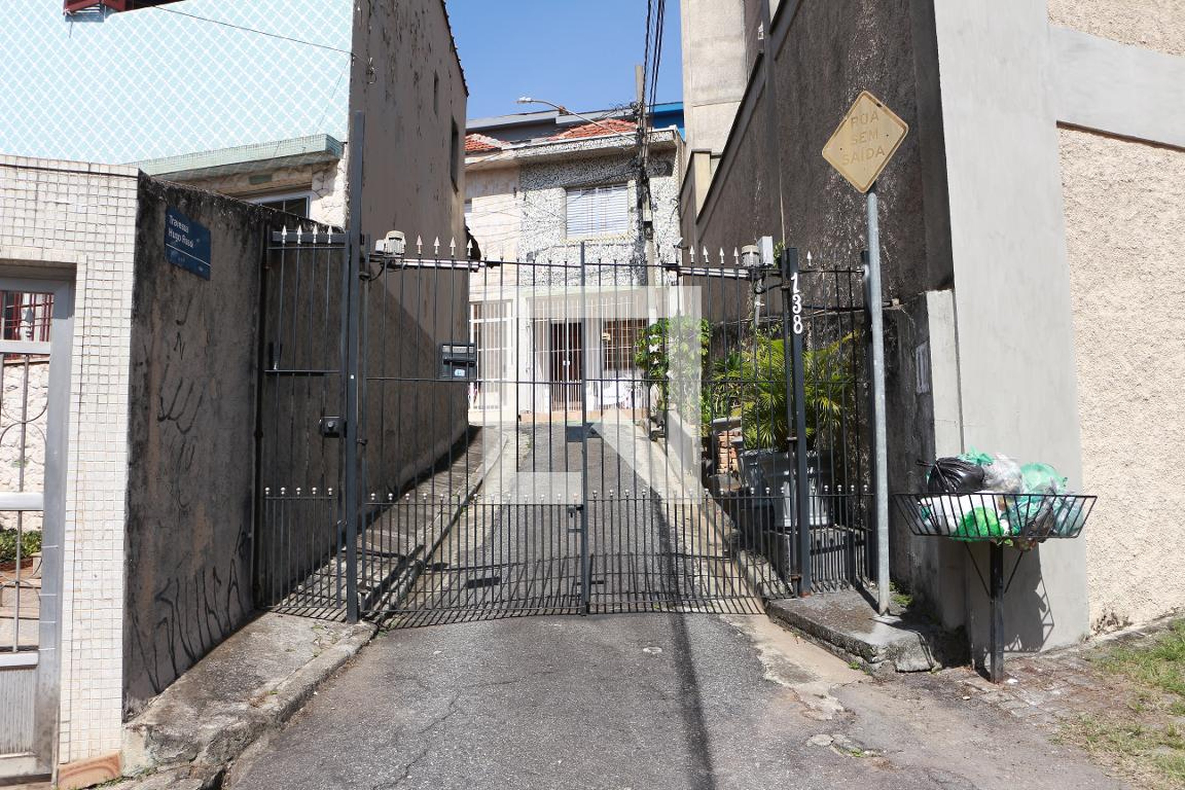 Fachada Condomínio em Rua Santo Antero, 138