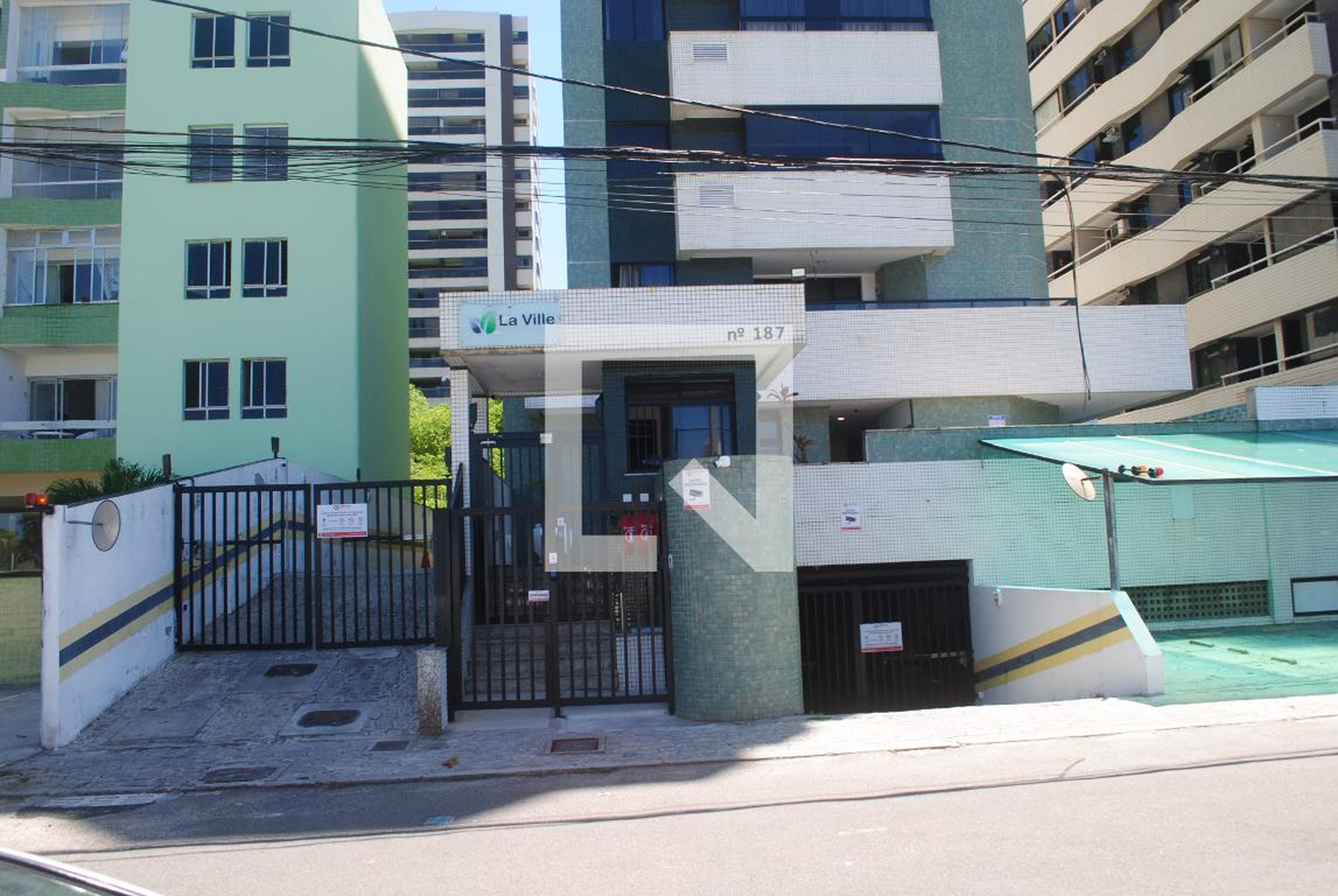 Fachada Edifício Lá Ville