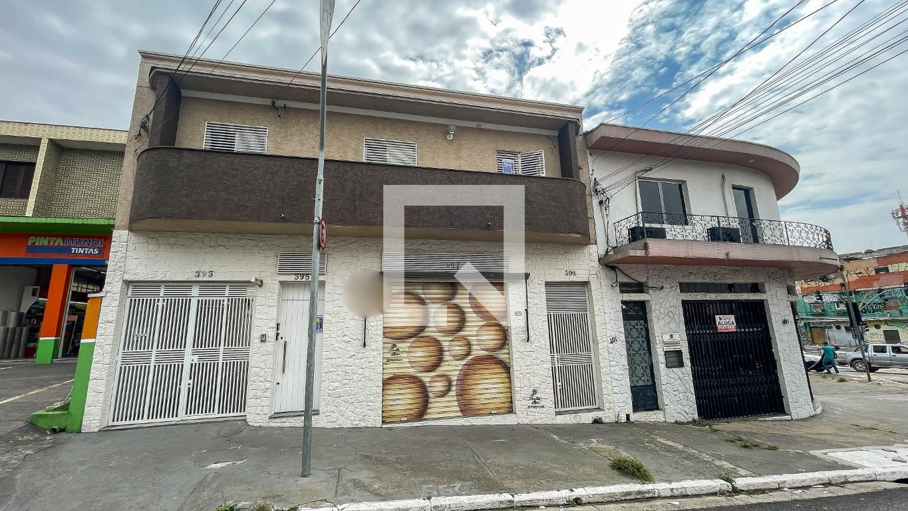 Fachada Condomínio em Avenida Vila Ema, 395