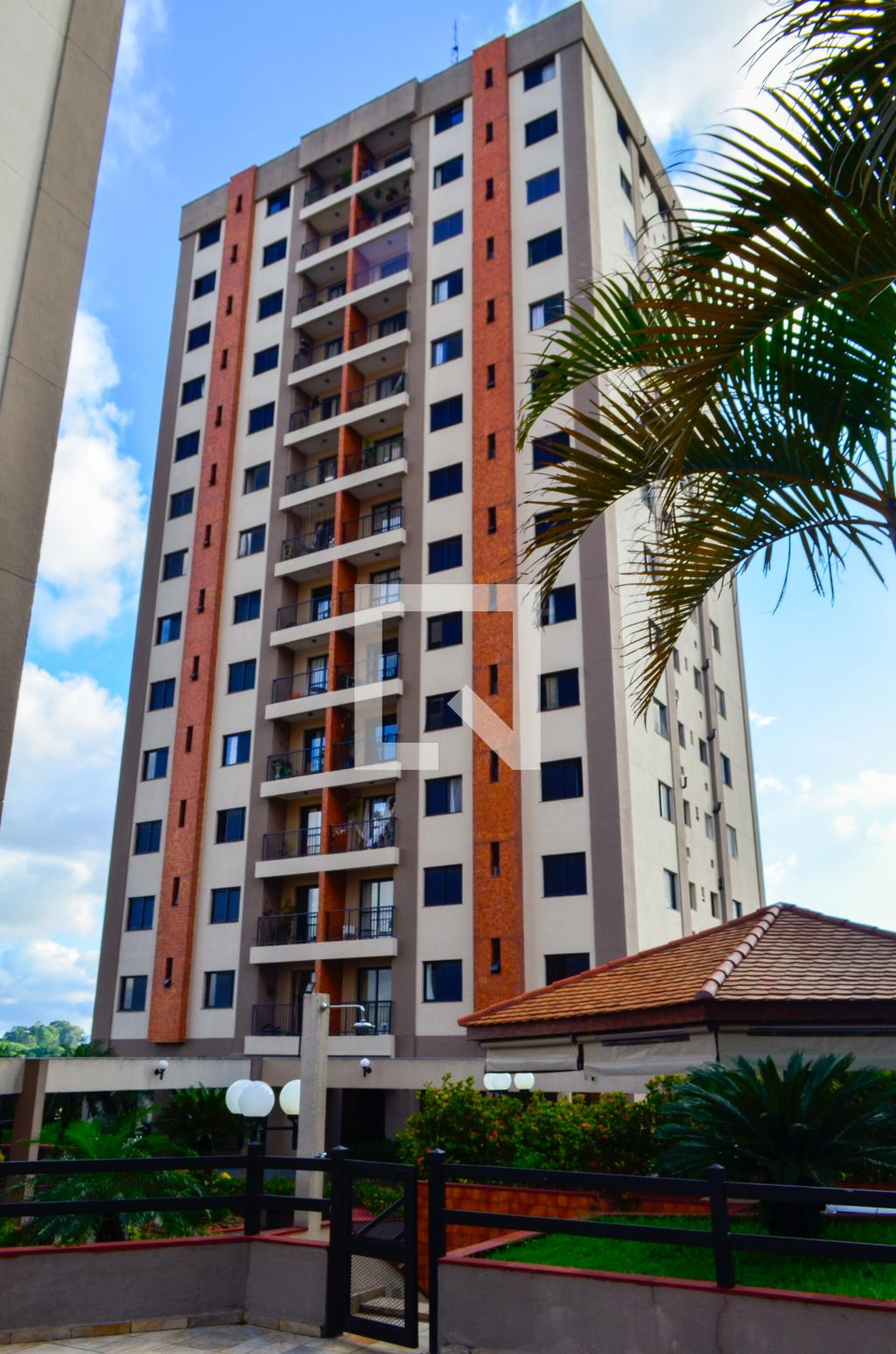 Fachada do Prédio Condomínio Piazza Costa Bella