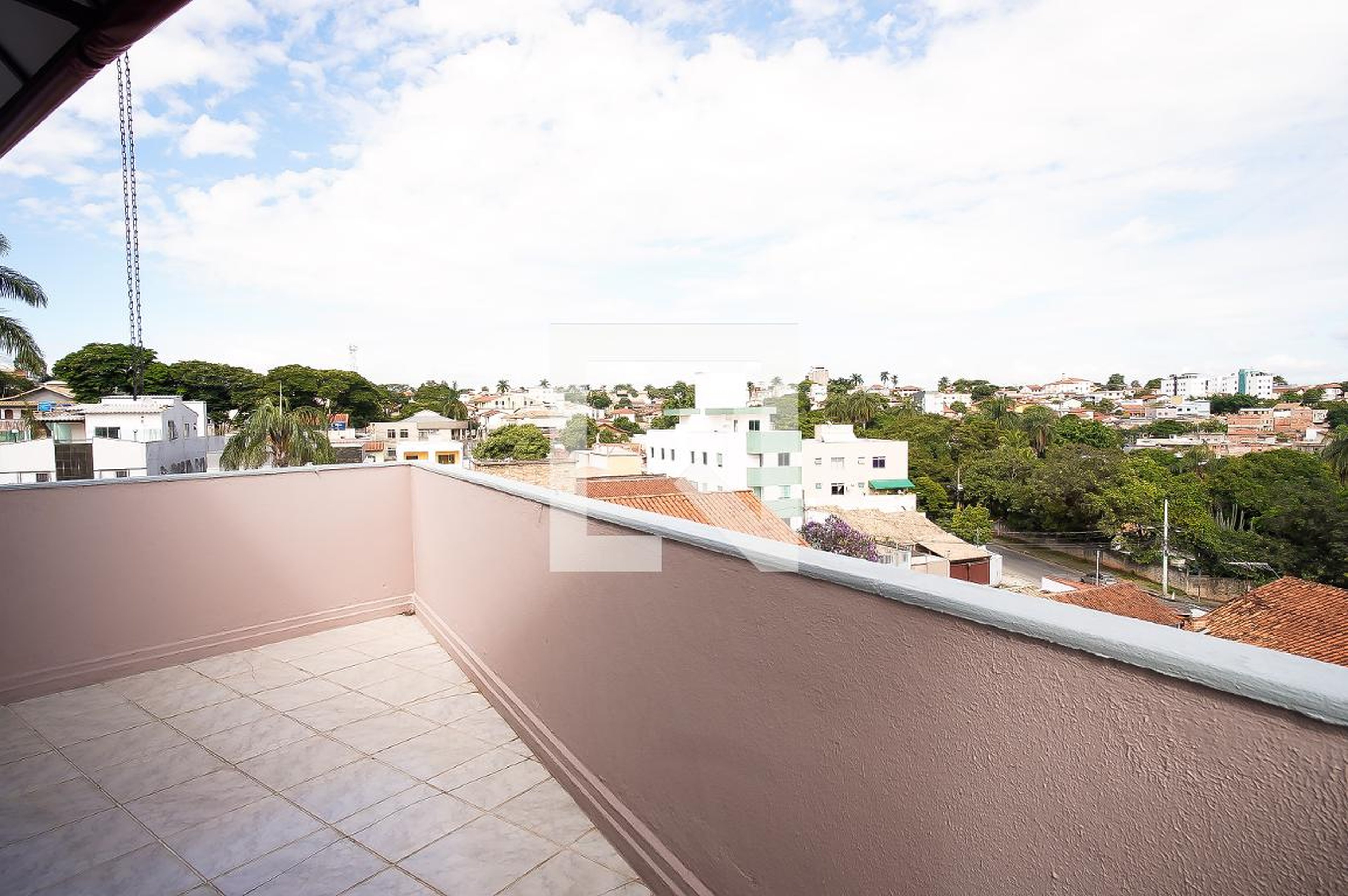 Área Externa Condomínio em Rua Domingos Viotti, 76