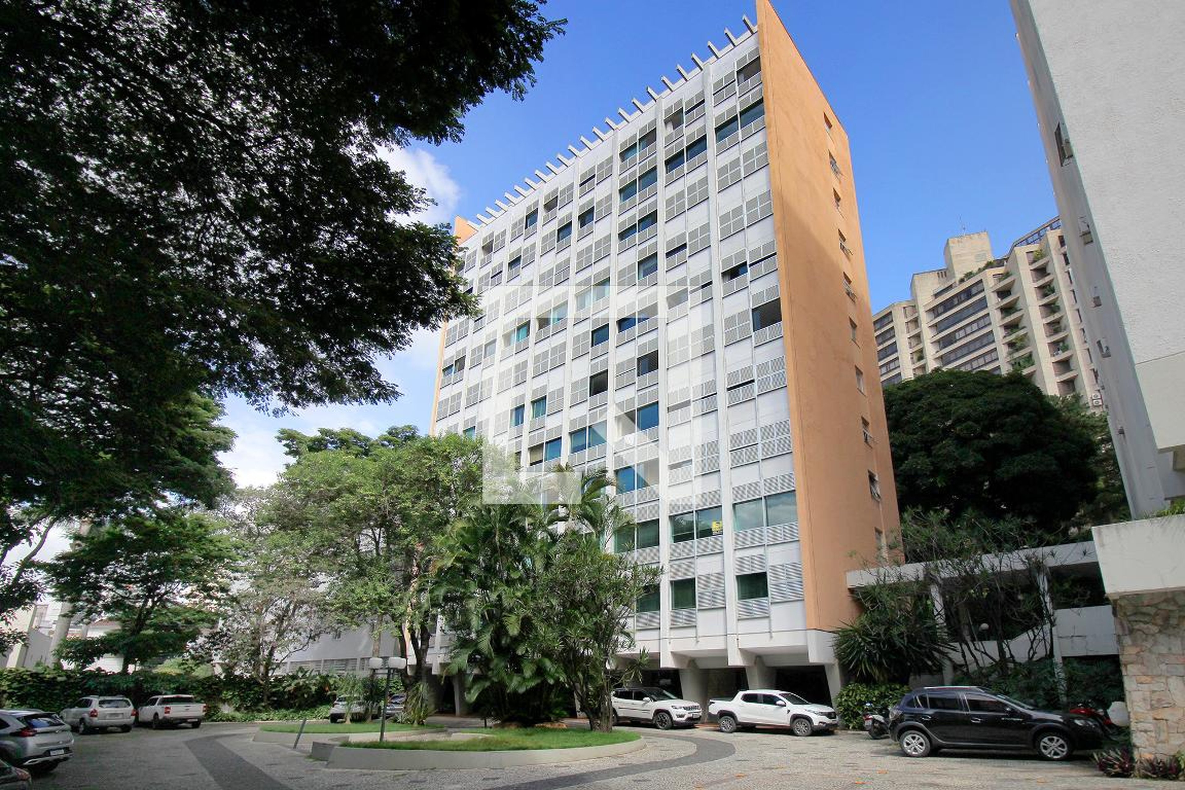 Fachada do Prédio Condomínio Parque Residencial Bian