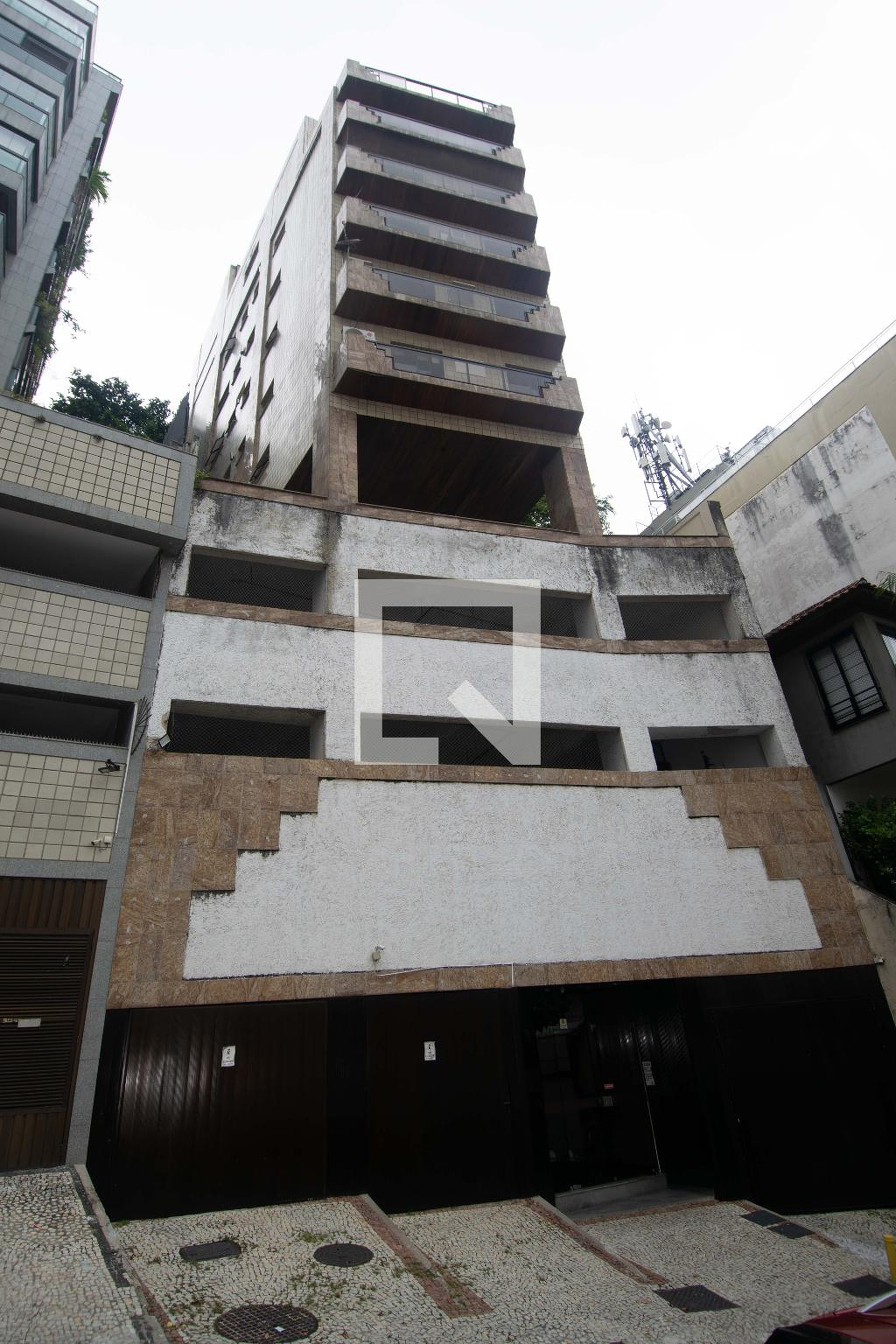 Fachada Condomínio Sacopã 300