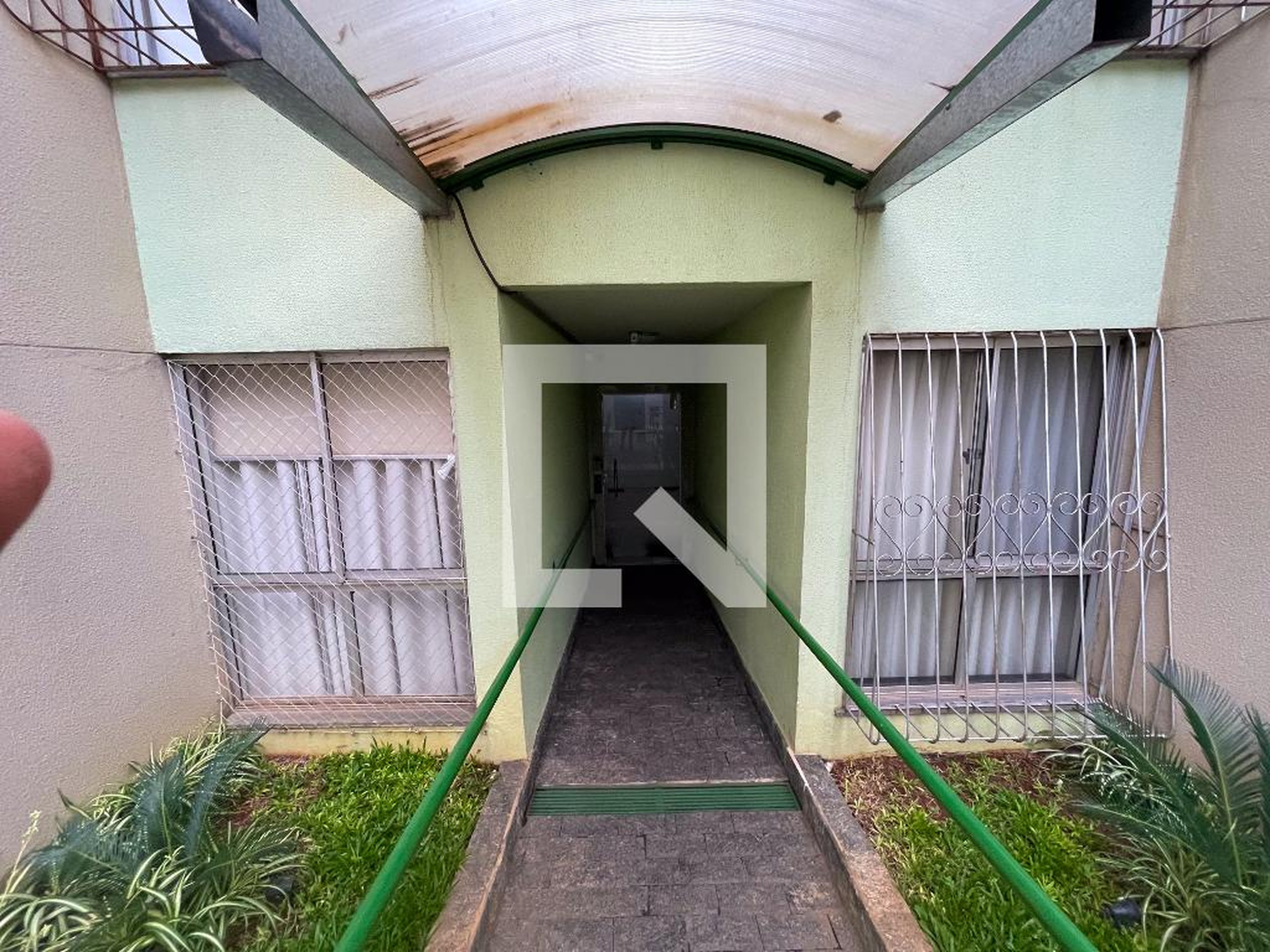 Hall de entrada Condomínio em Rua Maria Elizabet Pessoa, 202
