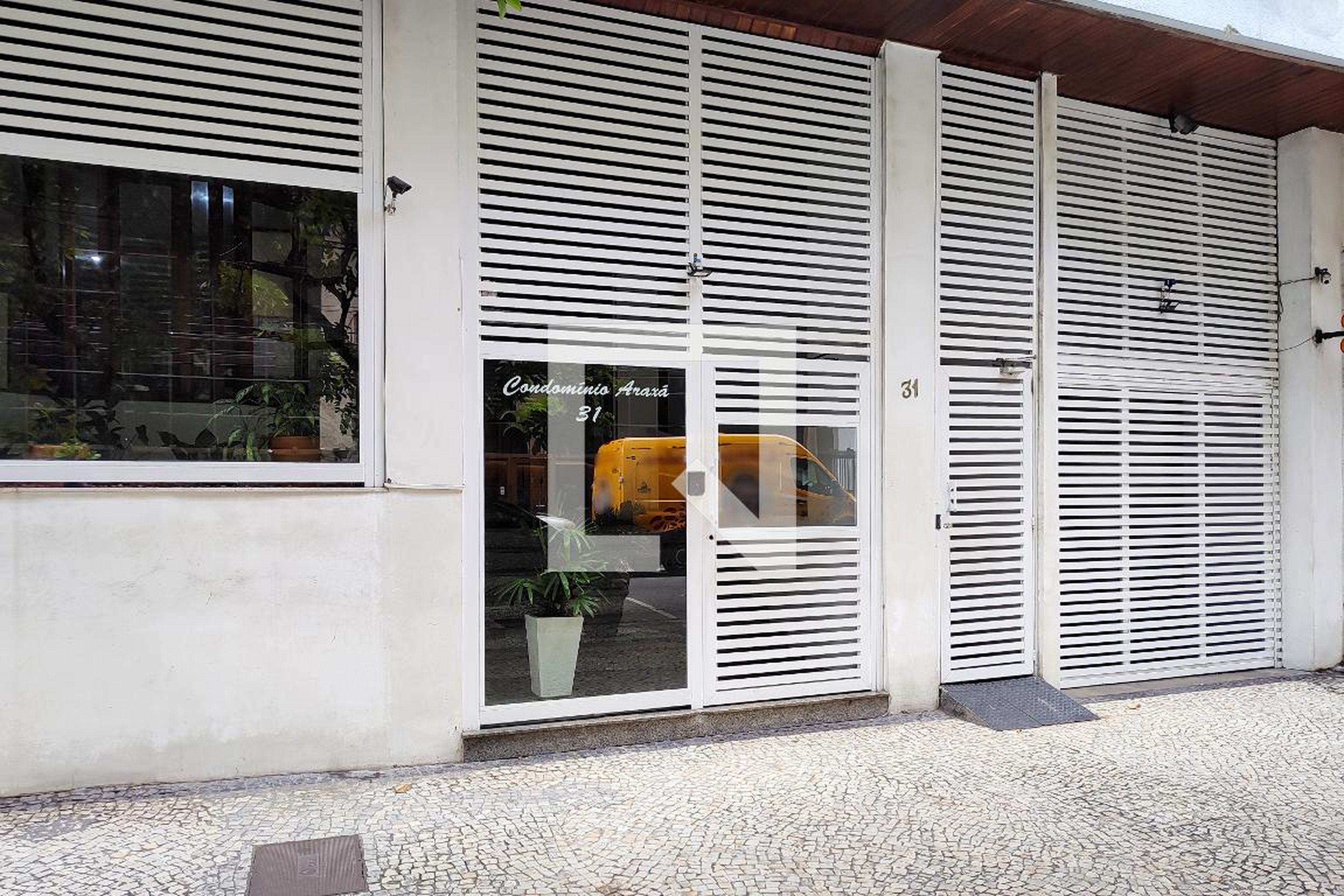 Fachada do Prédio Condomínio Araxá