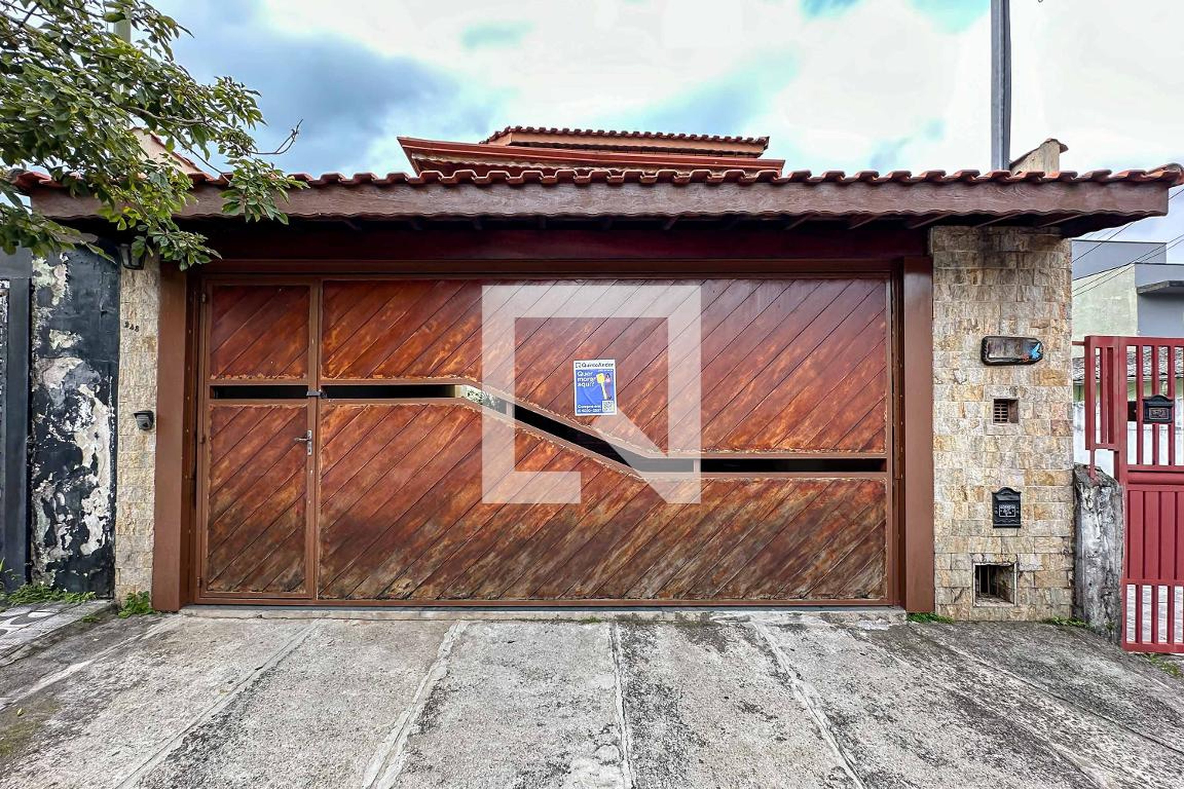 Fachada Condomínio em Avenida Capitão José Parada Gonçalves, 248