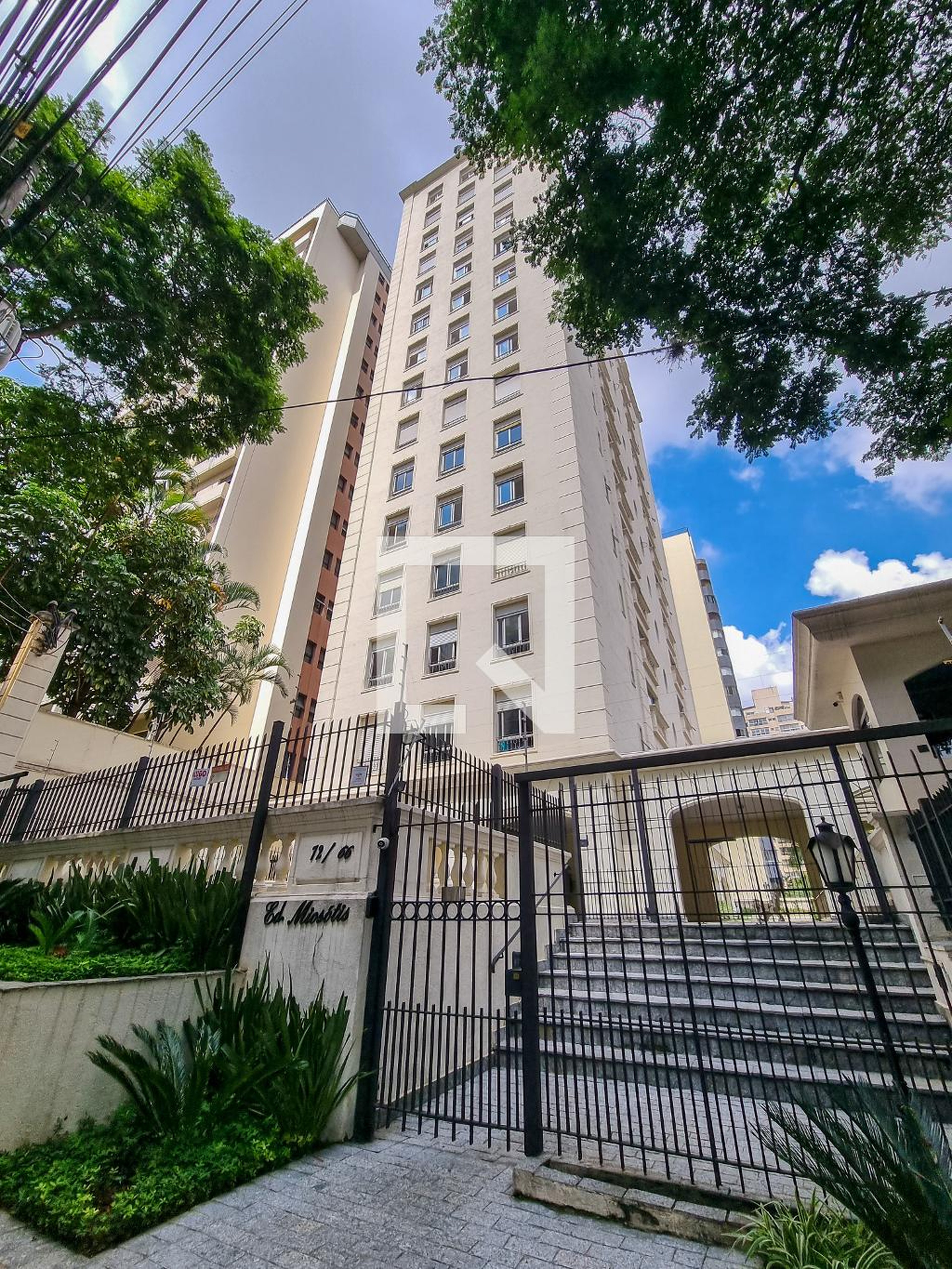Fachada Edifício Miosotis