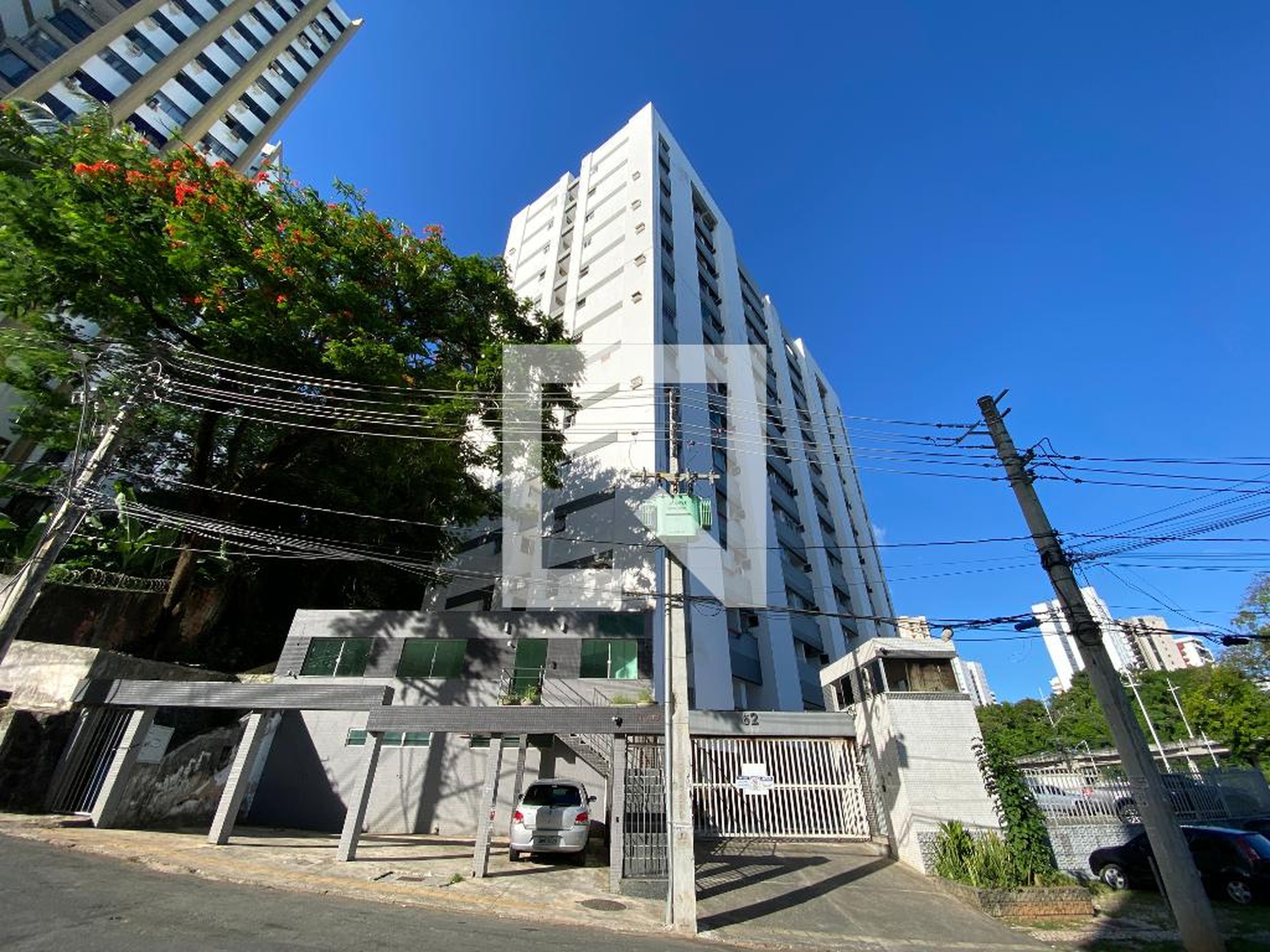 Fachada Condomínio Candeal Avenida