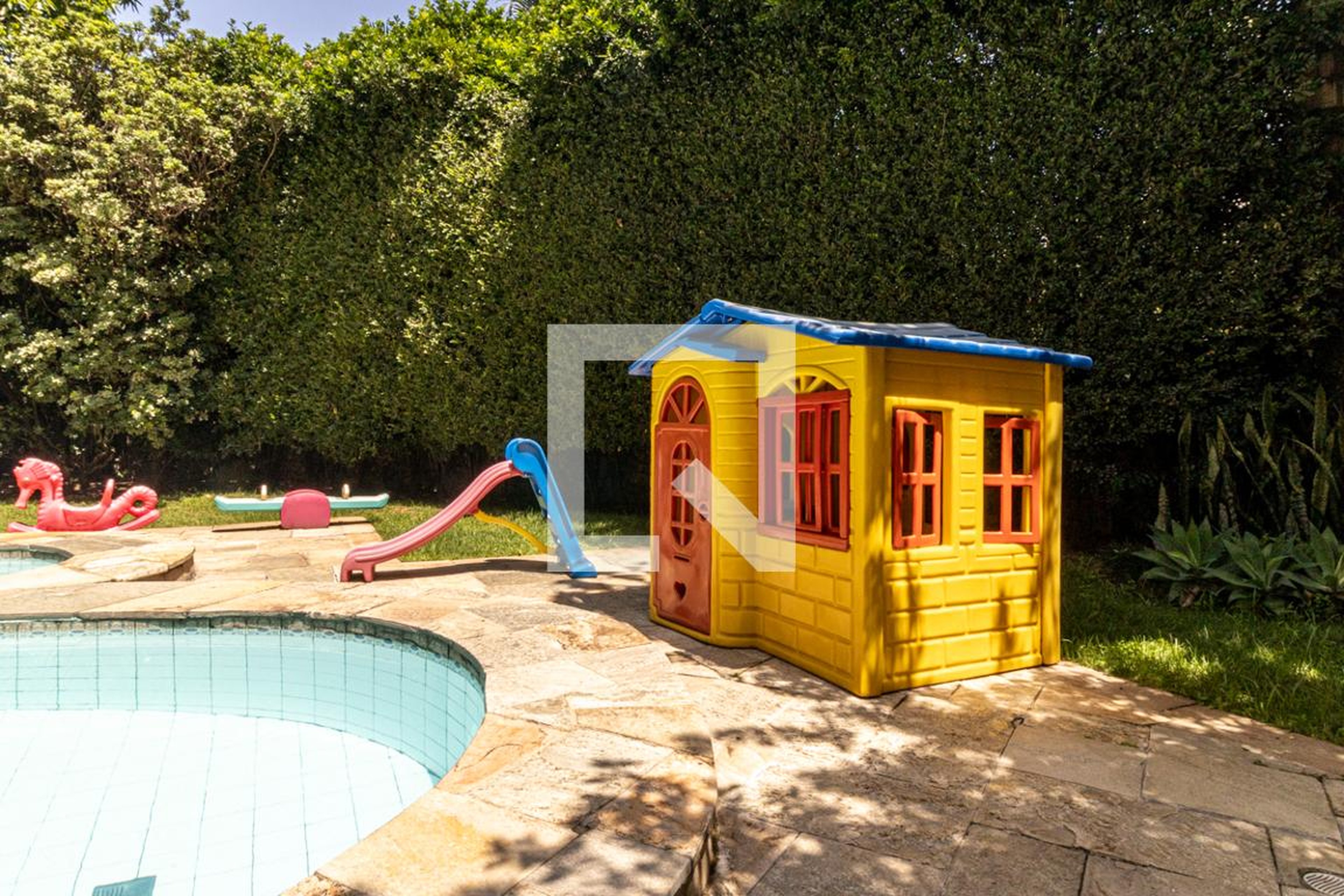 Playground - Cartier