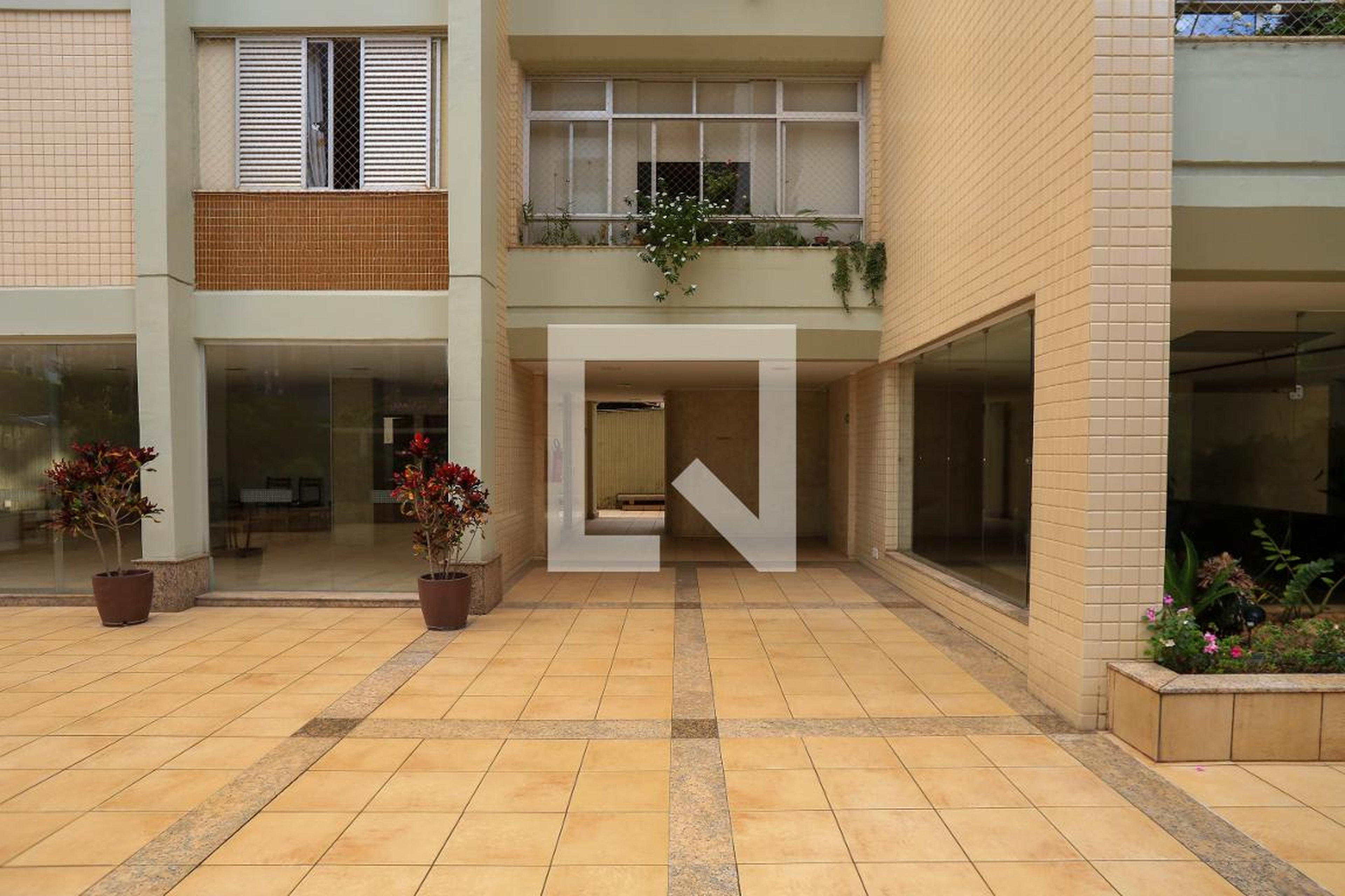 Entrada - Edifício Daniel