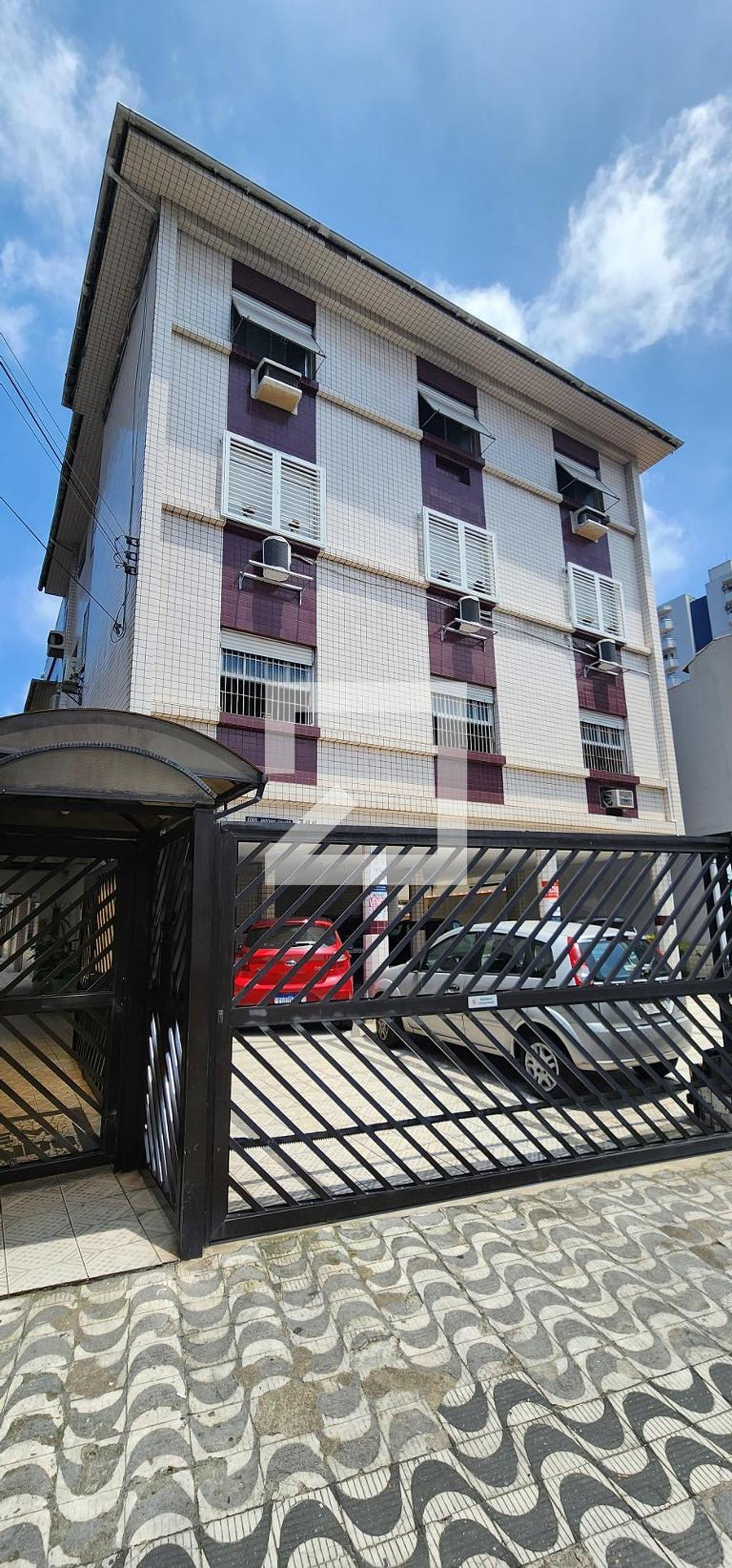 Fachada do Prédio Condomínio em Rua Oswaldo Cruz, 366