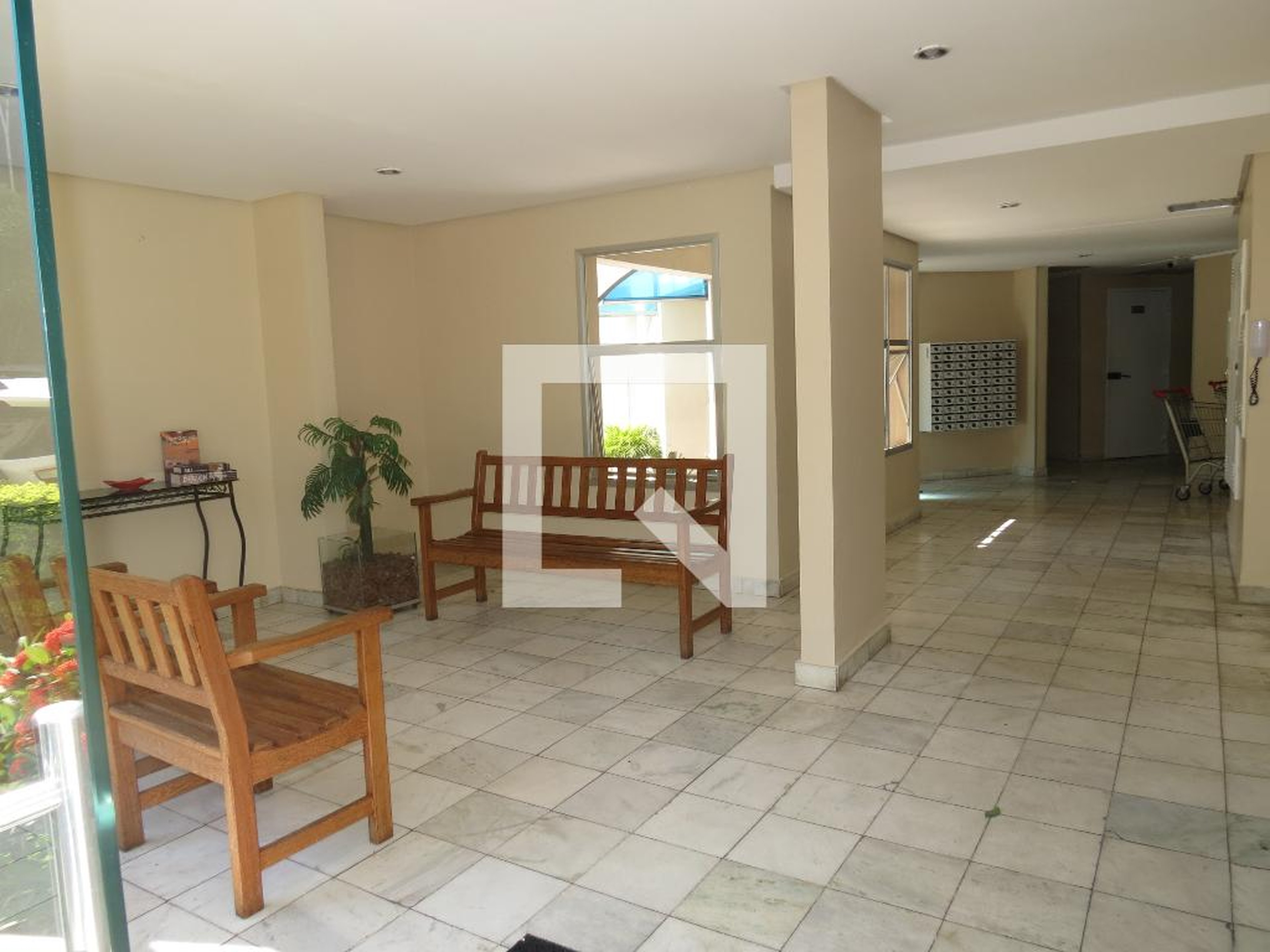 Hall - Conjunto Residencial Alameda dos Poetas